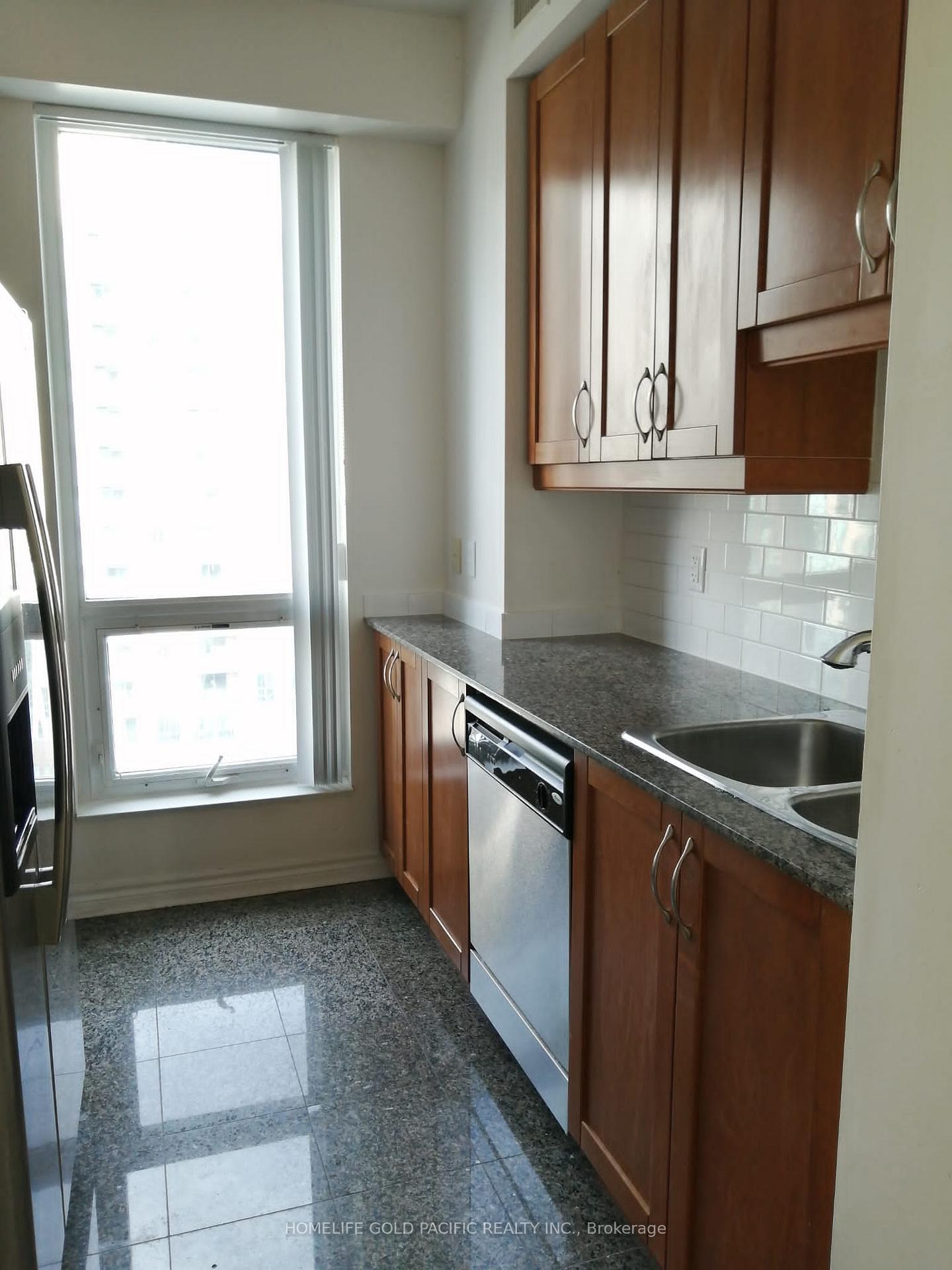 Photo 4 of Unit 1011, 18 Holmes Avenue, North York, Willowdale East — HOMEH