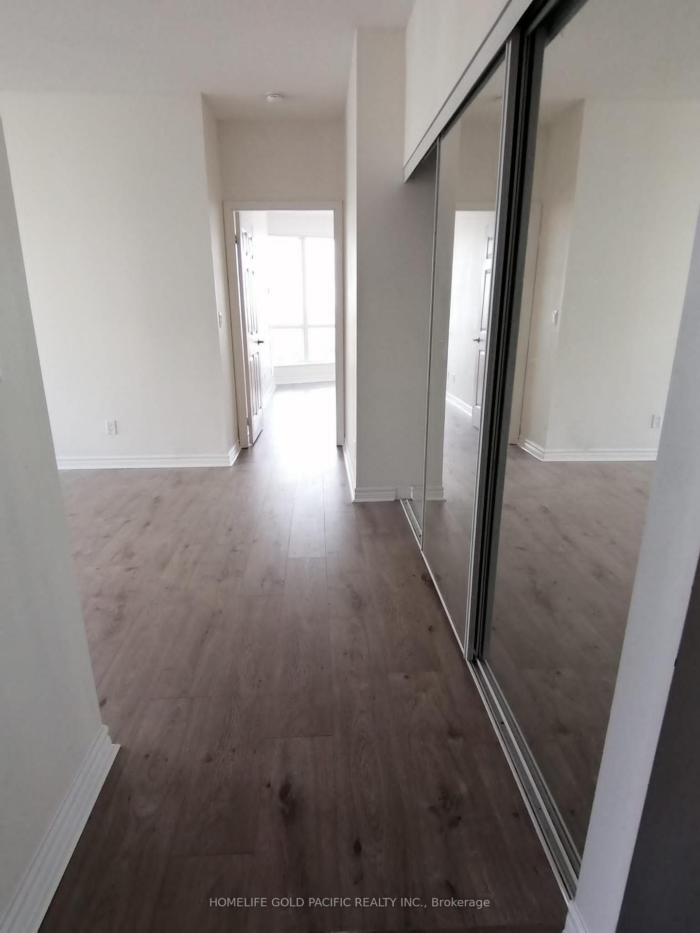 Photo 7 of Unit 1011, 18 Holmes Avenue, North York, Willowdale East — HOMEH