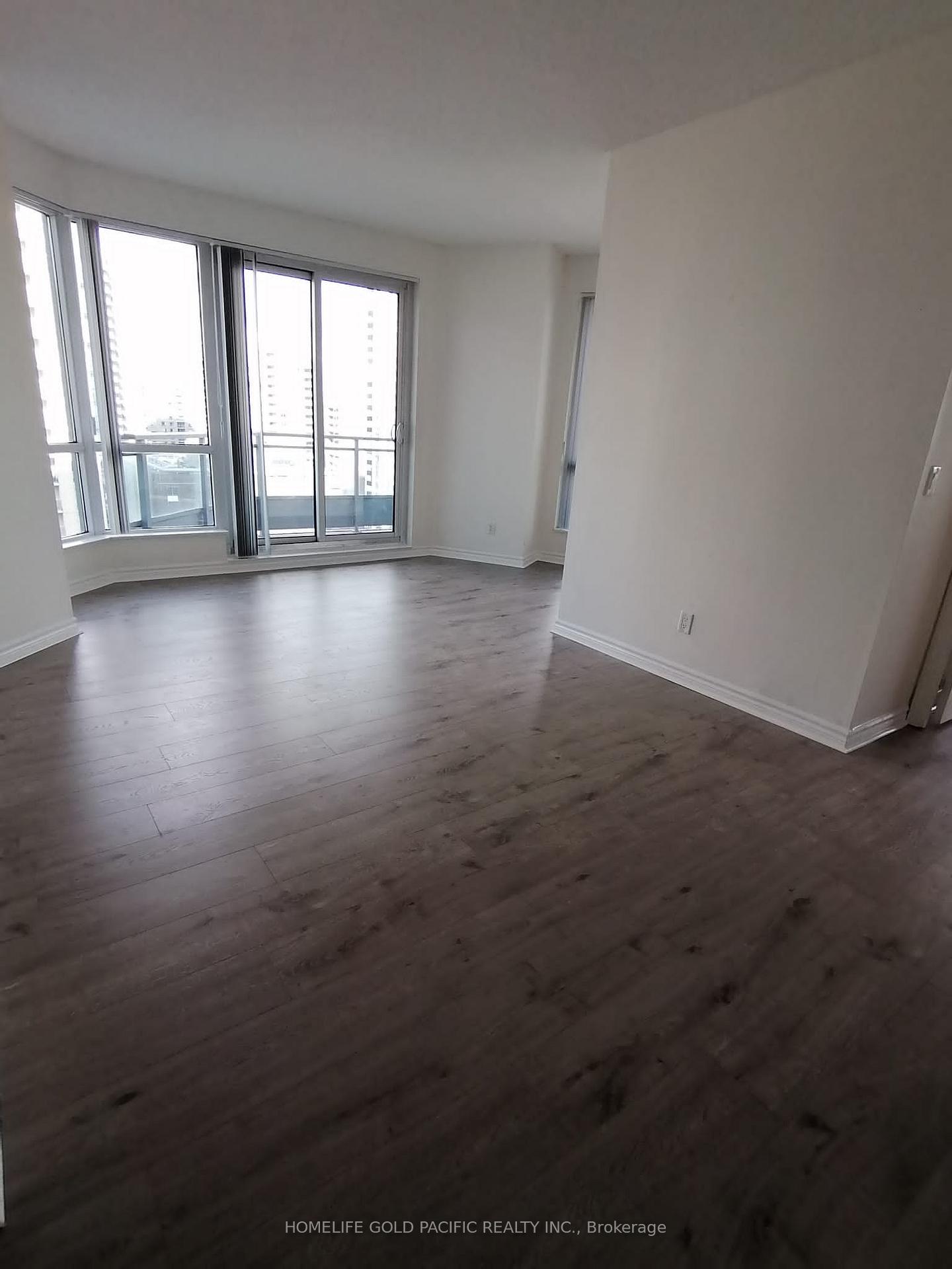 Photo 11 of Unit 1011, 18 Holmes Avenue, North York, Willowdale East — HOMEH