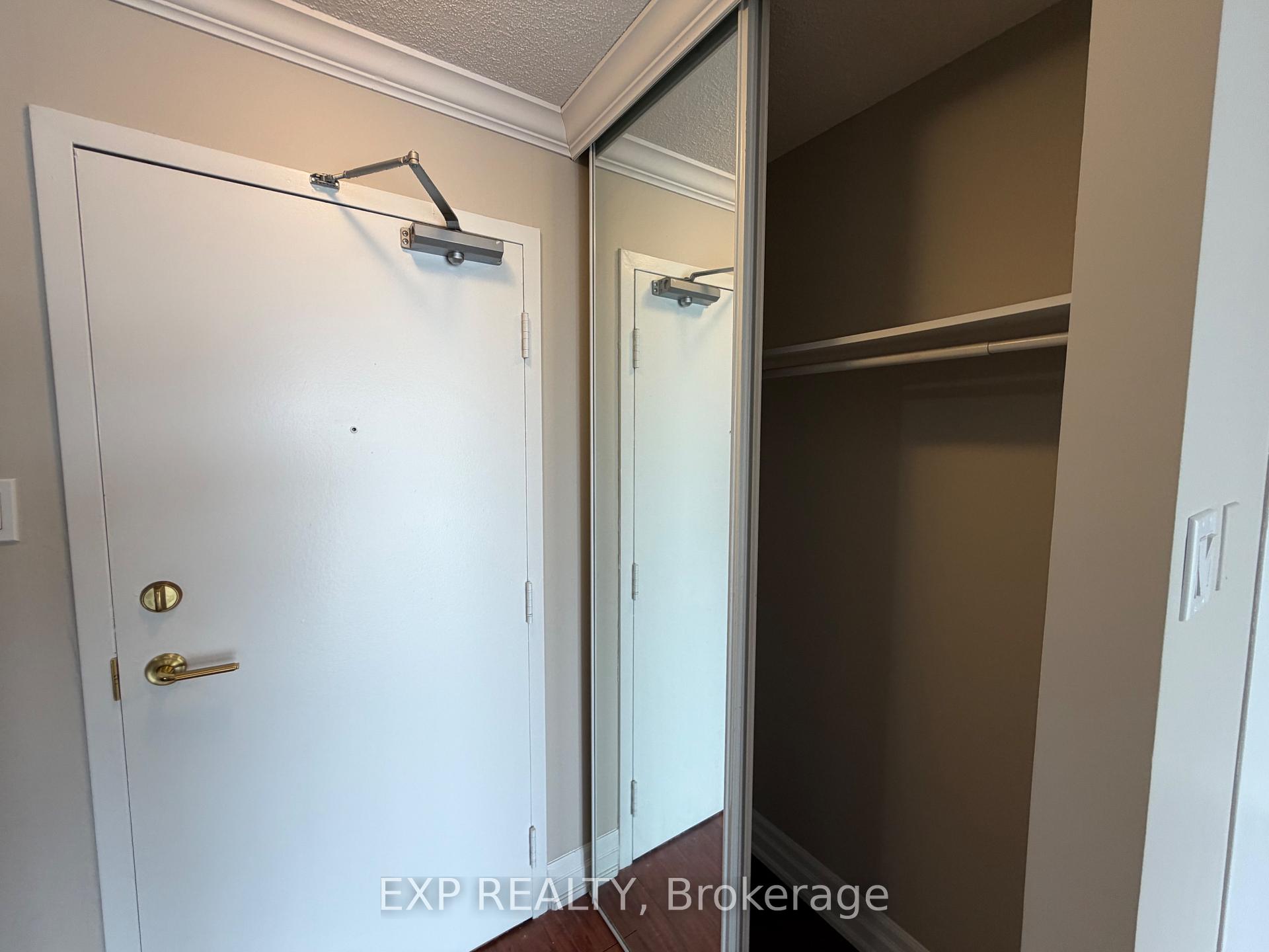 Photo 2 of Unit 2405, 4205 Shipp Drive, Mississauga, City Centre — HOMEH