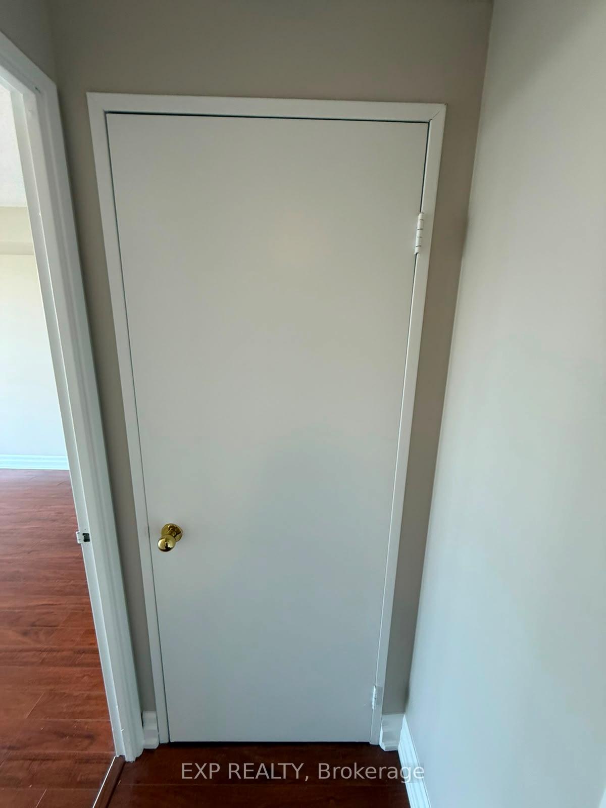 Photo 3 of Unit 2405, 4205 Shipp Drive, Mississauga, City Centre — HOMEH