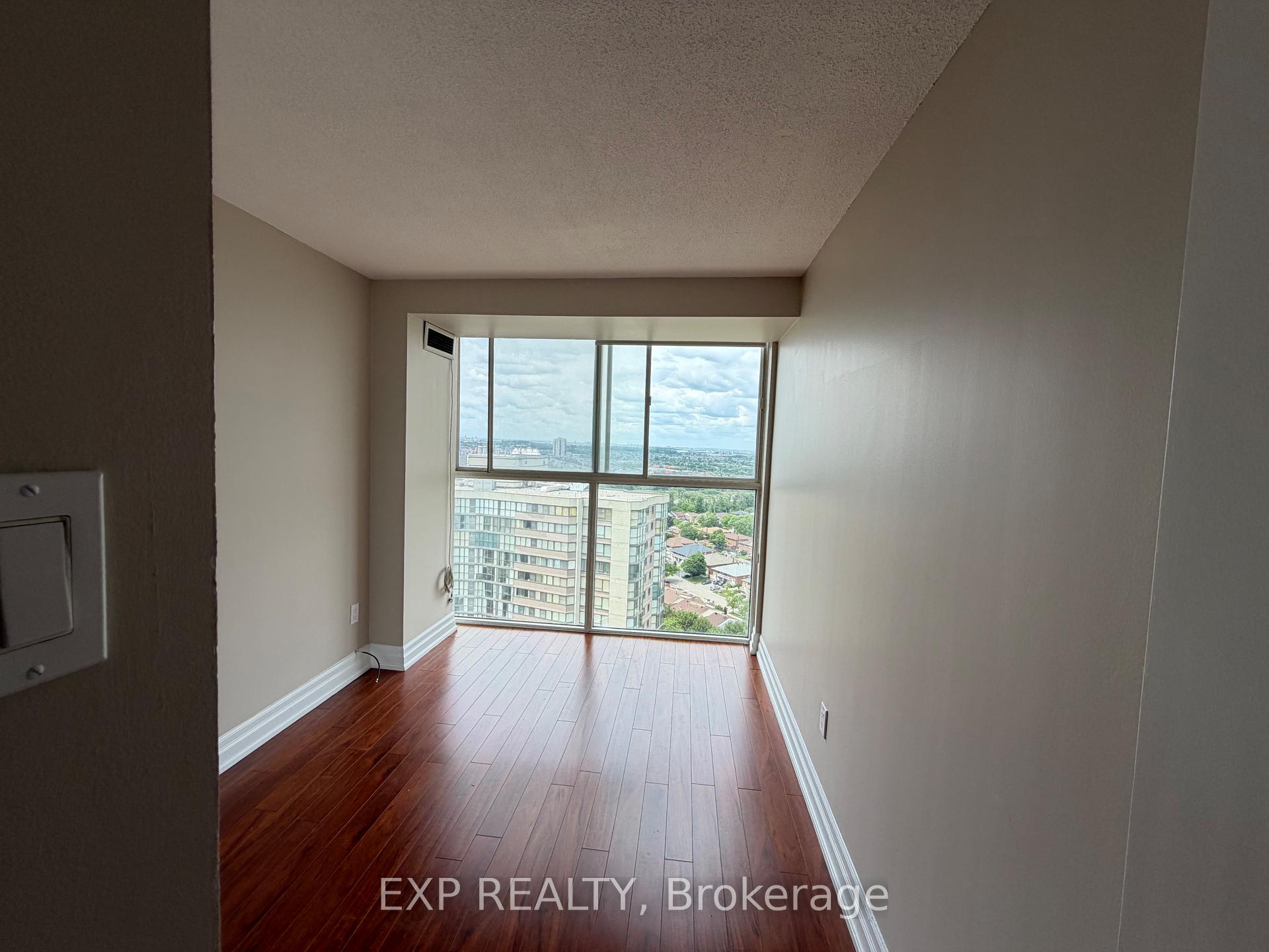 Photo 6 of Unit 2405, 4205 Shipp Drive, Mississauga, City Centre — HOMEH