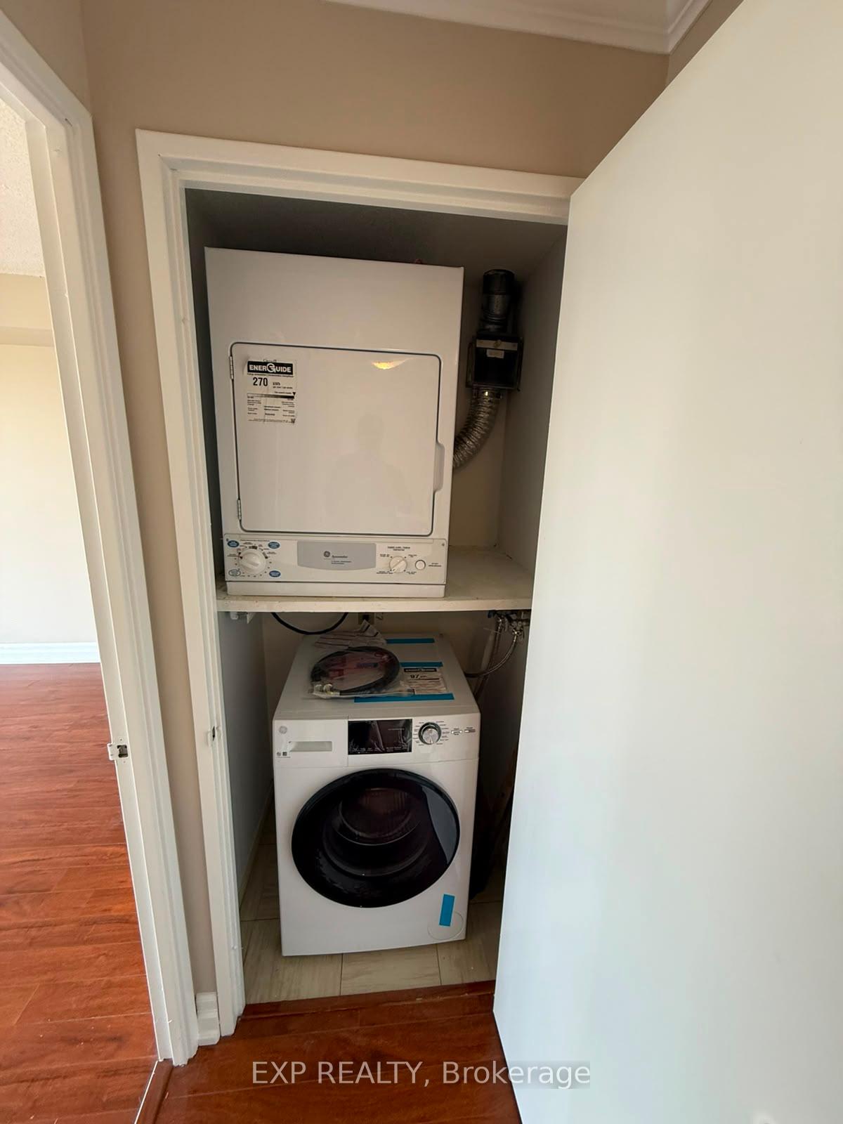 Photo 11 of Unit 2405, 4205 Shipp Drive, Mississauga, City Centre — HOMEH