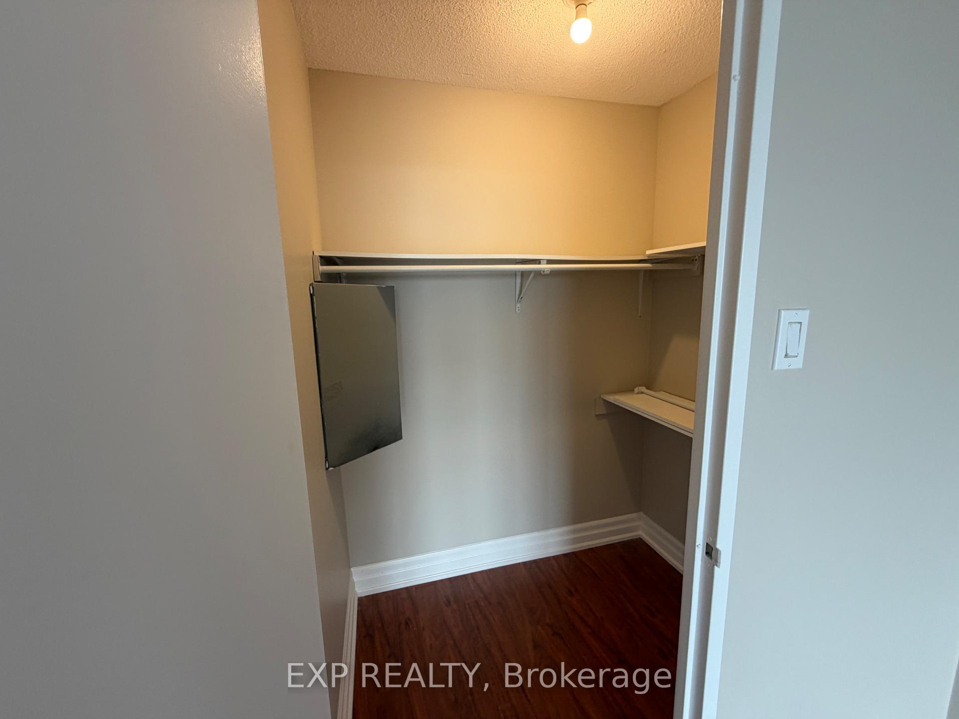 Photo 13 of Unit 2405, 4205 Shipp Drive, Mississauga, City Centre — HOMEH