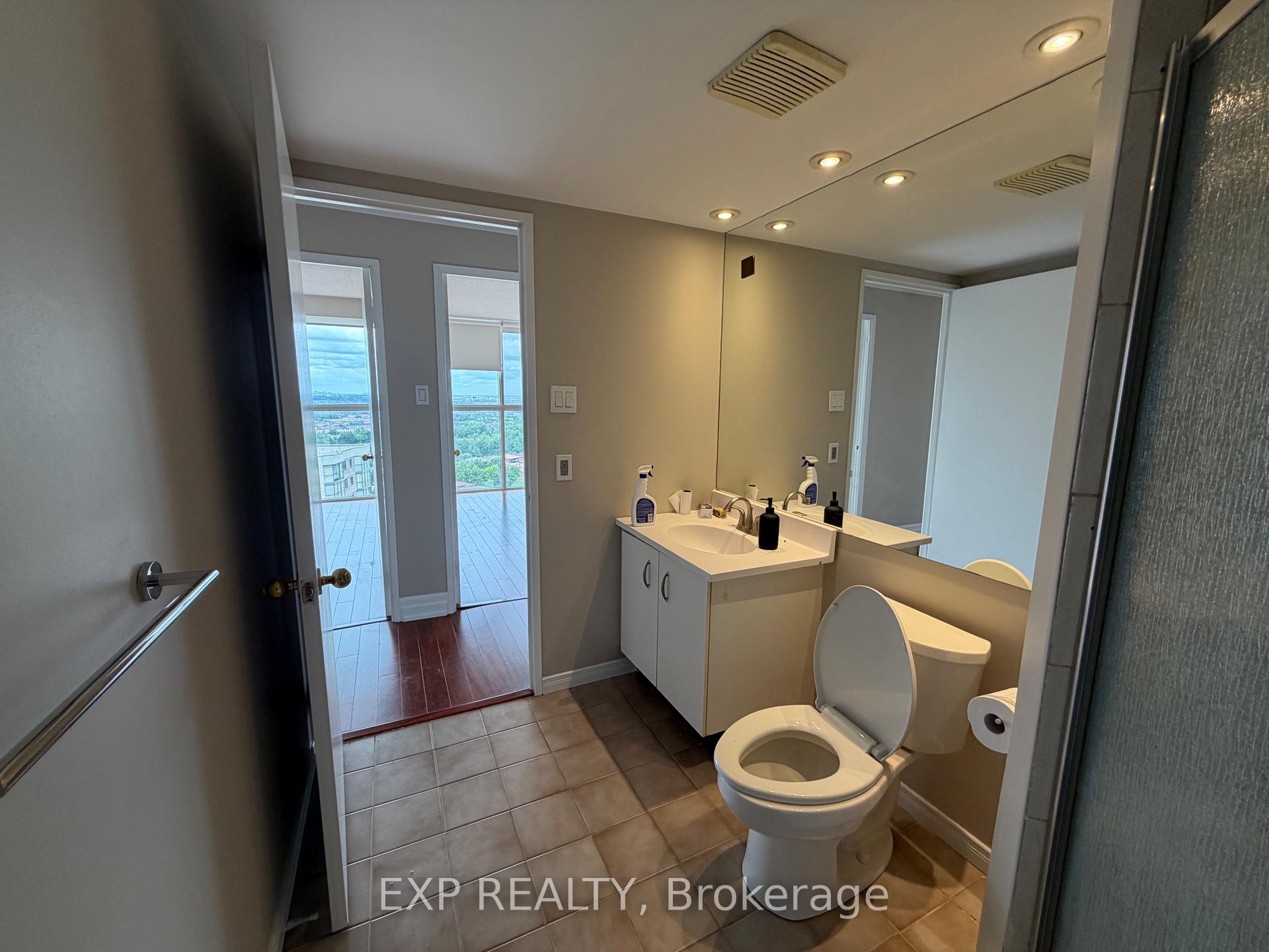 Photo 14 of Unit 2405, 4205 Shipp Drive, Mississauga, City Centre — HOMEH