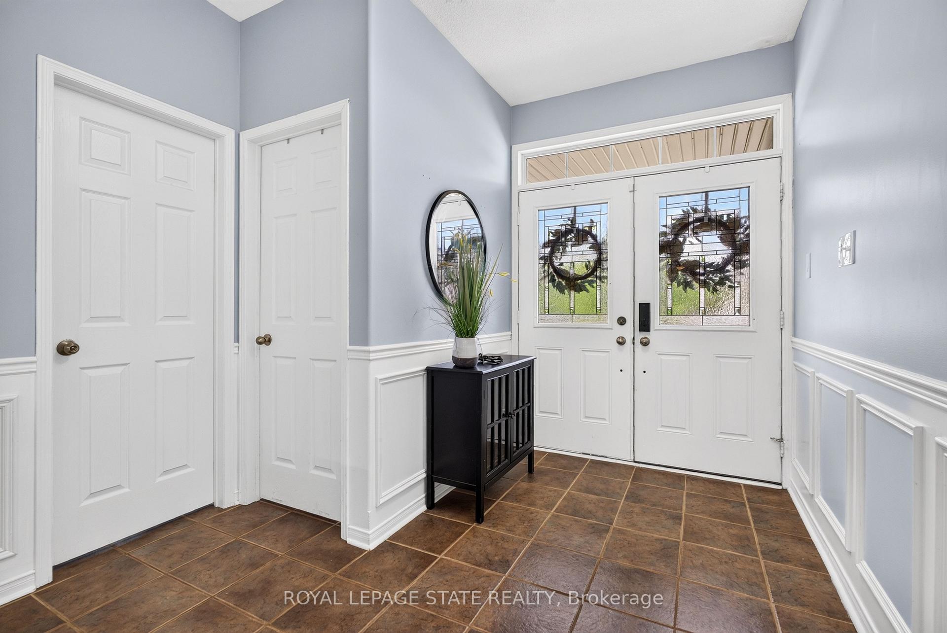 Photo 9 of 140 Fowler Drive, Hamilton, Binbrook — HOMEH