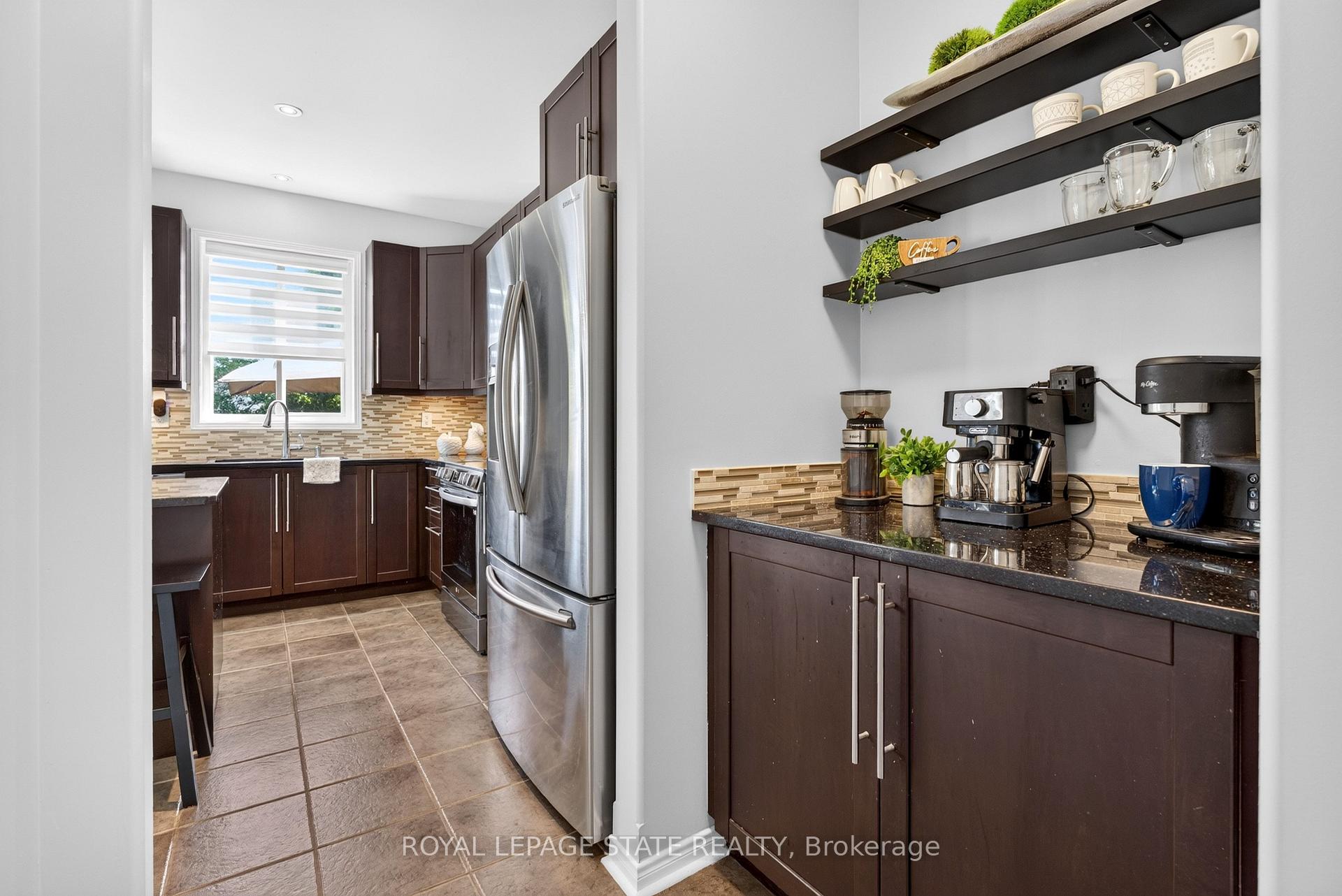 Photo 11 of 140 Fowler Drive, Hamilton, Binbrook — HOMEH