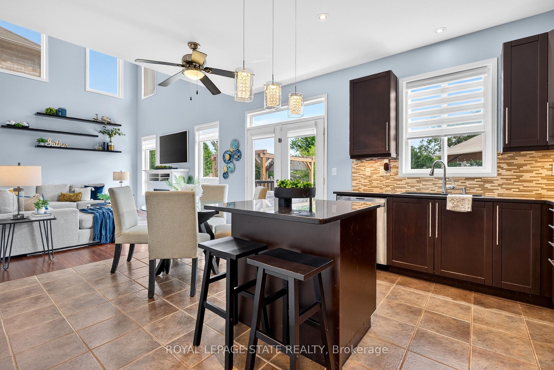 Photo 14 of 140 Fowler Drive, Hamilton, Binbrook — HOMEH