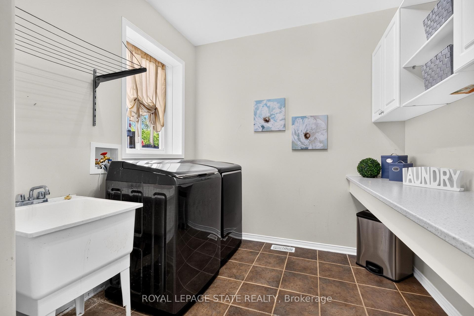 Photo 19 of 140 Fowler Drive, Hamilton, Binbrook — HOMEH