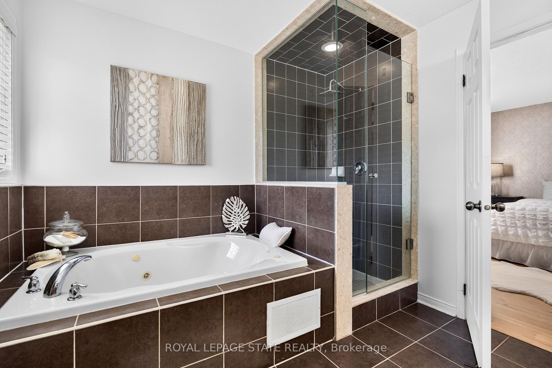 Photo 25 of 140 Fowler Drive, Hamilton, Binbrook — HOMEH