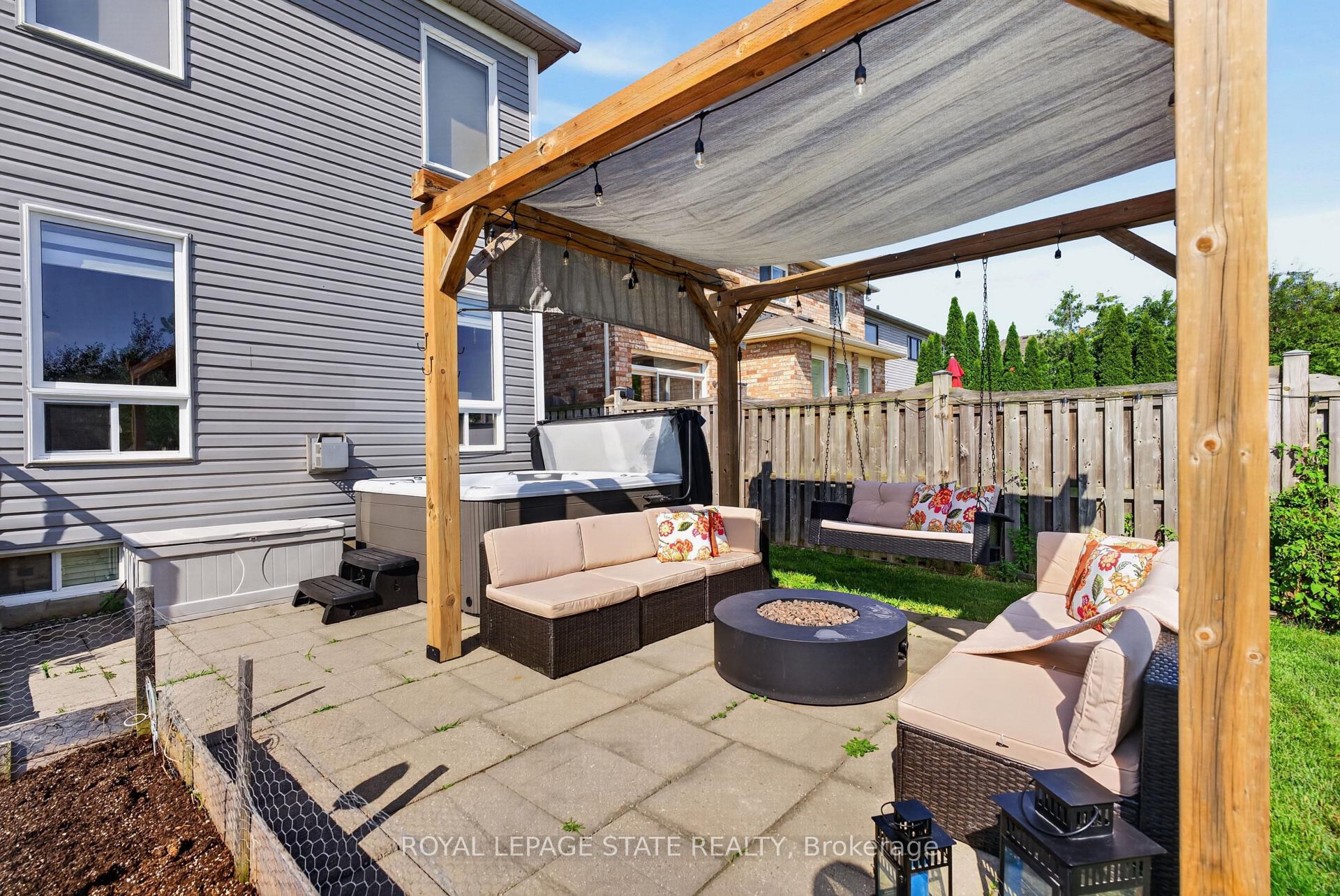 Photo 39 of 140 Fowler Drive, Hamilton, Binbrook — HOMEH