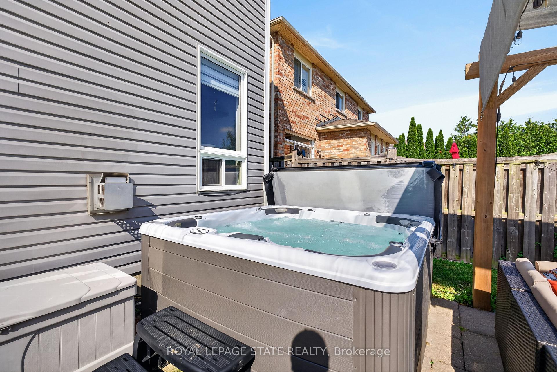 Photo 40 of 140 Fowler Drive, Hamilton, Binbrook — HOMEH