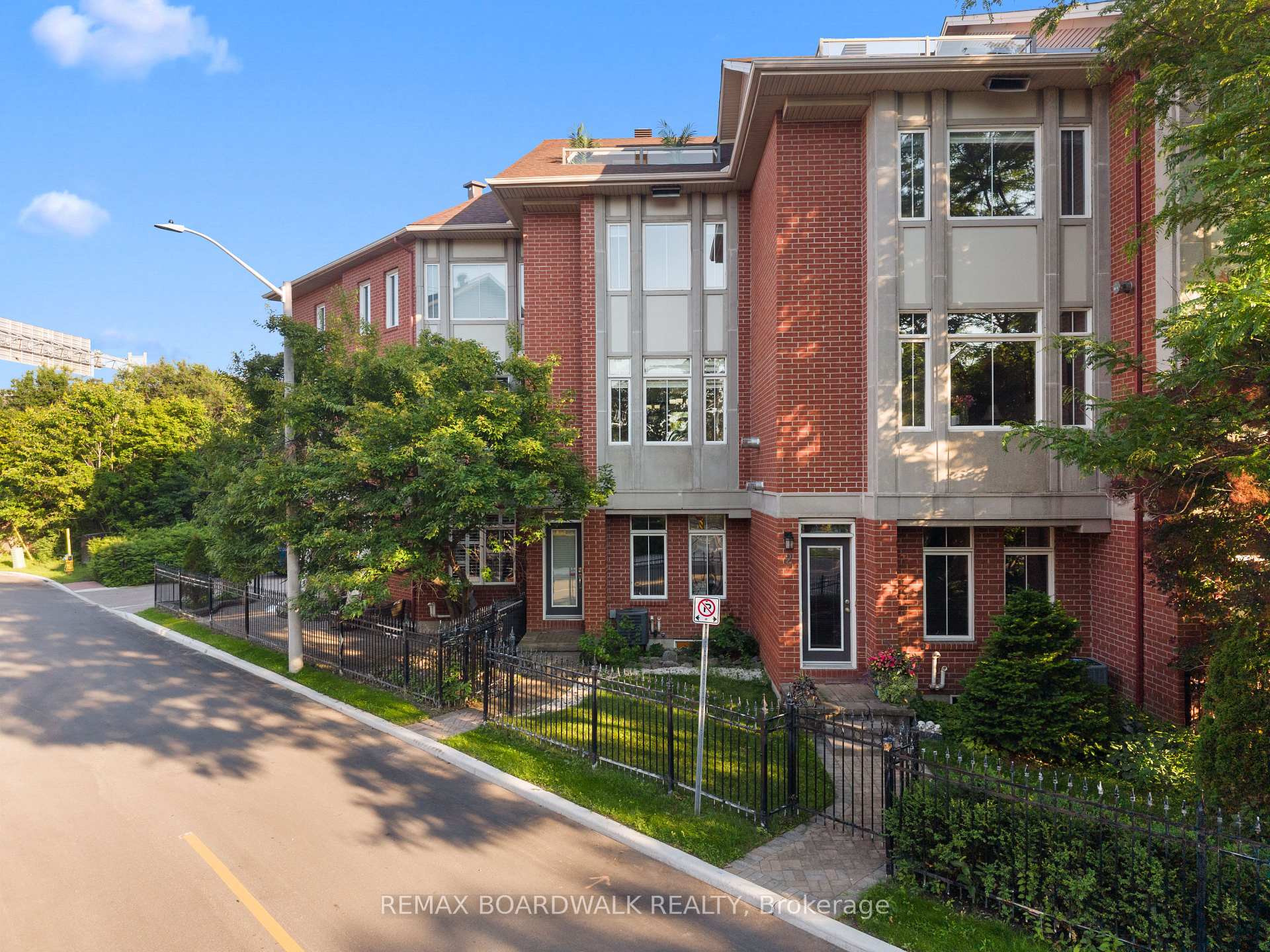Photo 1 of 4 Harvey Street, Ottawa, Ottawa East — HOMEH