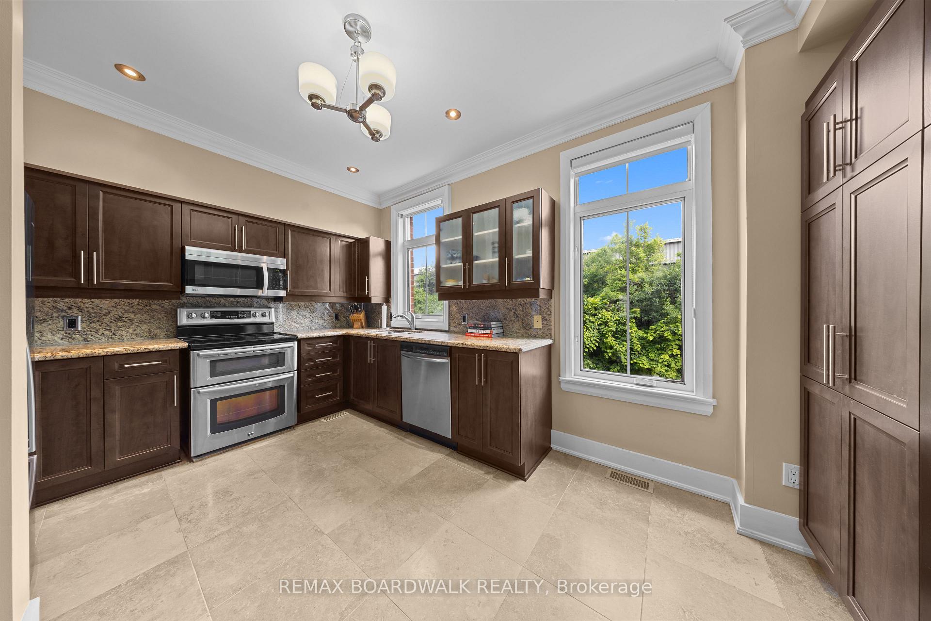 Photo 16 of 4 Harvey Street, Ottawa, Ottawa East — HOMEH