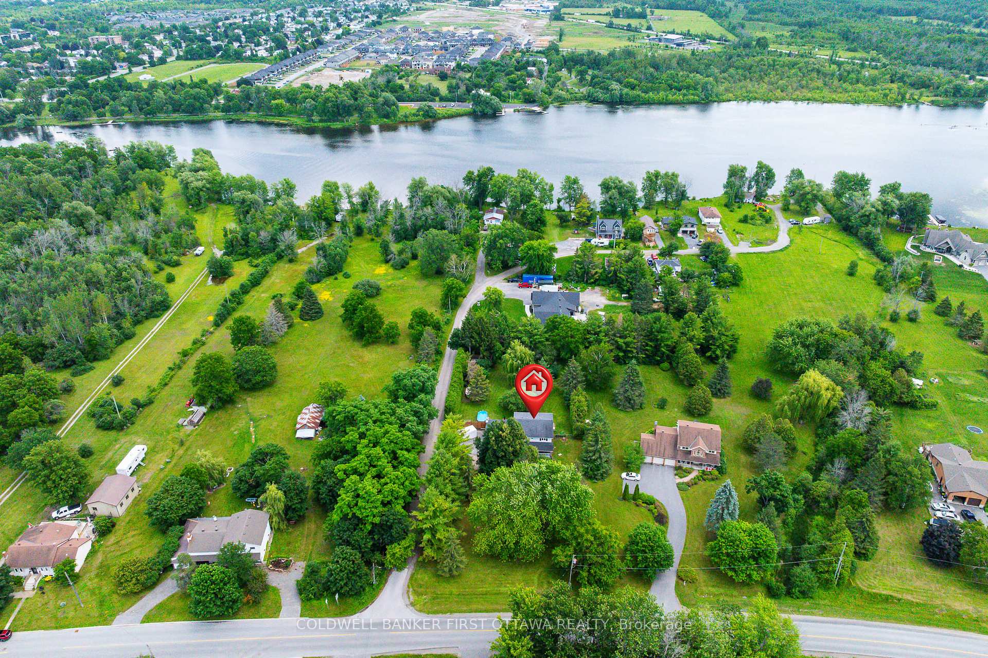 Photo 2 of 388 High Street, Beckwith, Beckwith Twp — HOMEH
