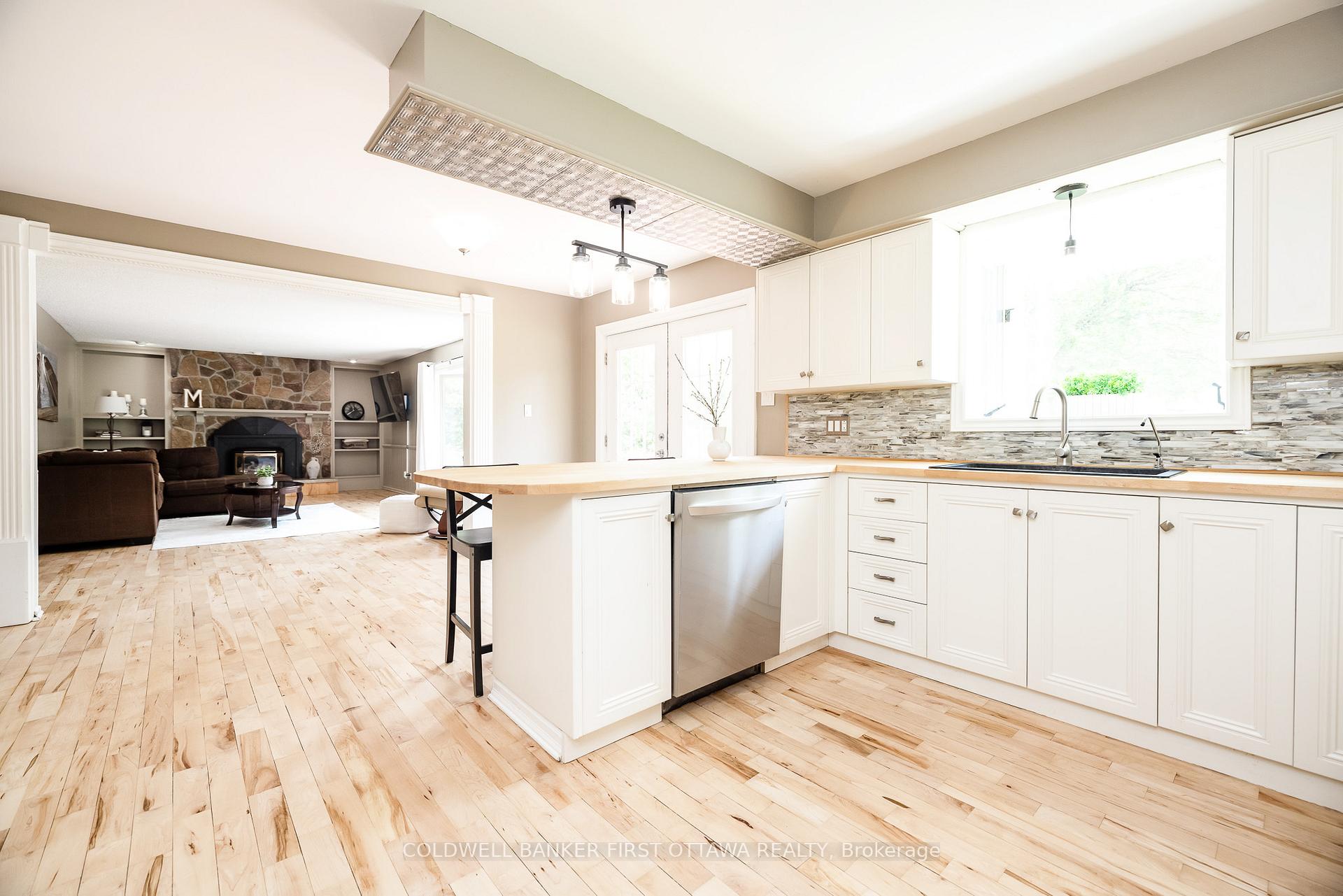 Photo 12 of 388 High Street, Beckwith, Beckwith Twp — HOMEH