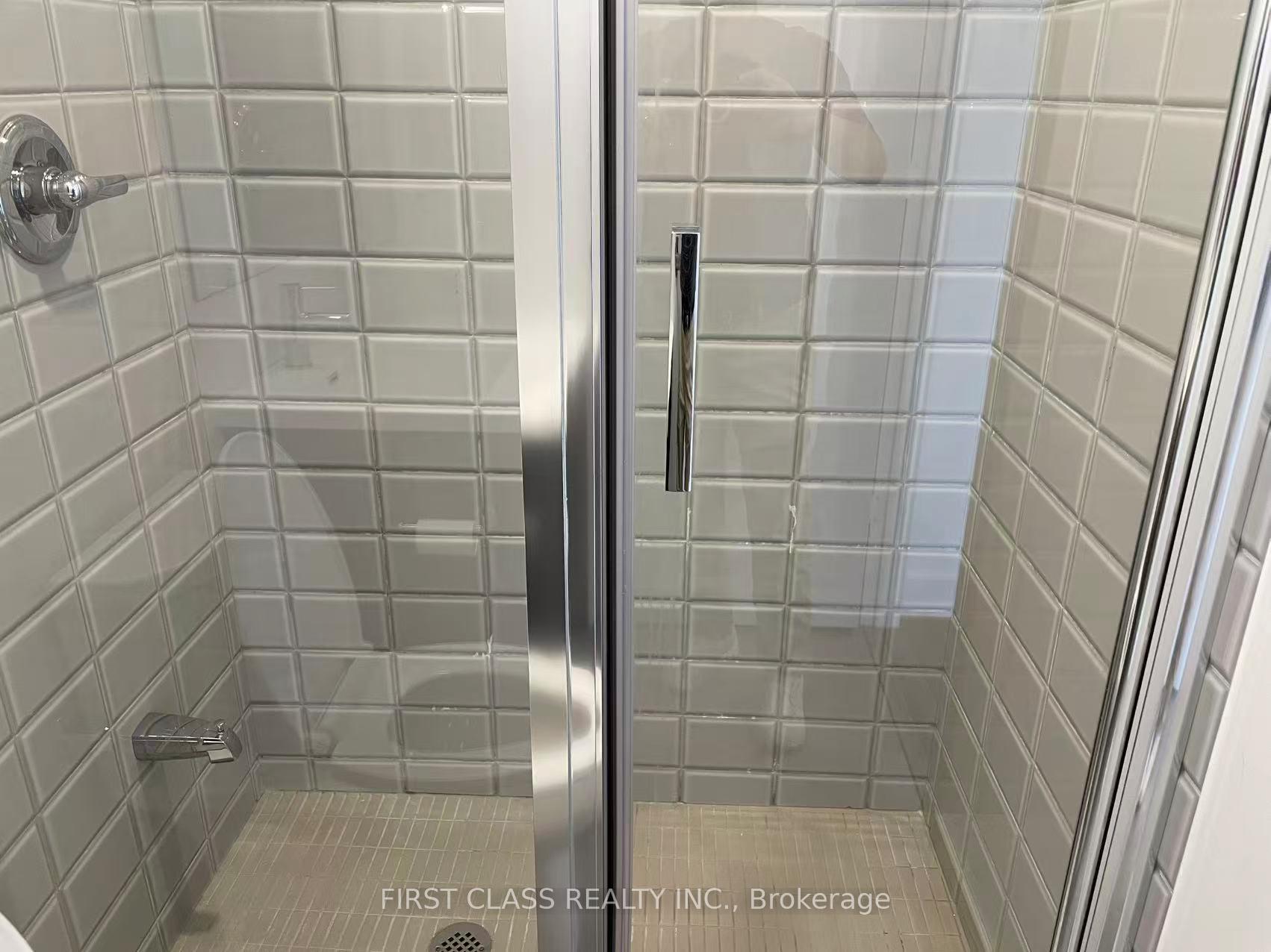 Photo 3 of Unit 610, 203 college Street, Toronto, Kensington-Chinatown — HOMEH