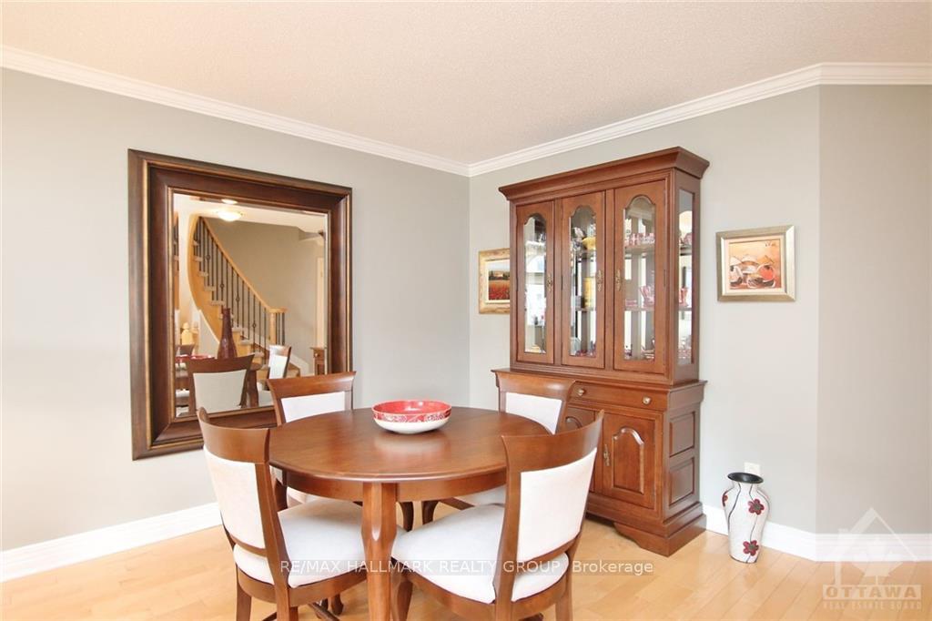 Photo 5 of 61 Scampton Drive, Ottawa, Kanata - Morgan's Grant/South March — HOMEH