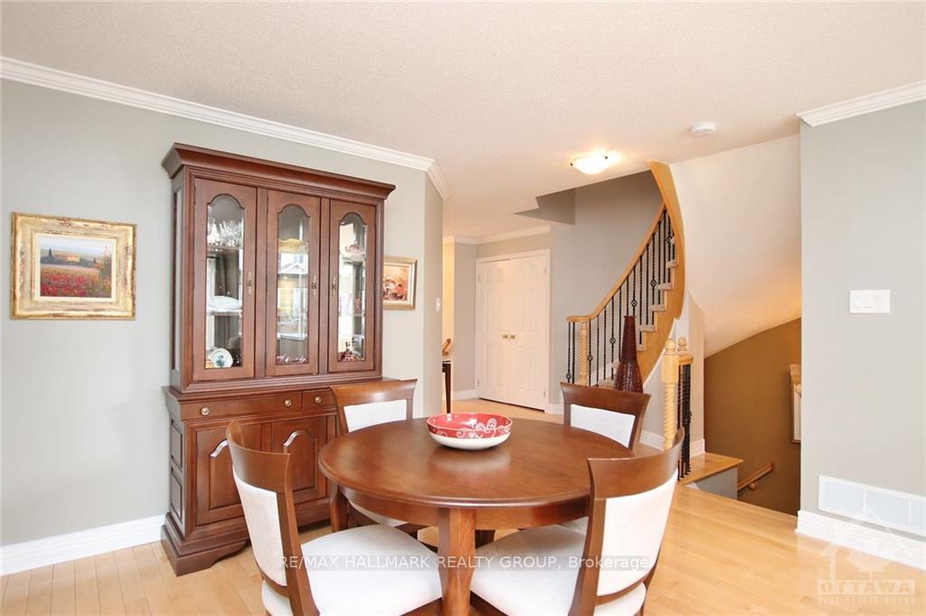 Photo 6 of 61 Scampton Drive, Ottawa, Kanata - Morgan's Grant/South March — HOMEH