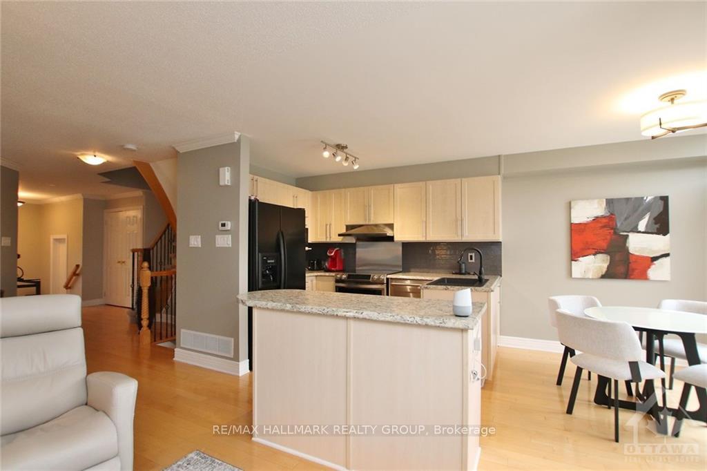 Photo 8 of 61 Scampton Drive, Ottawa, Kanata - Morgan's Grant/South March — HOMEH