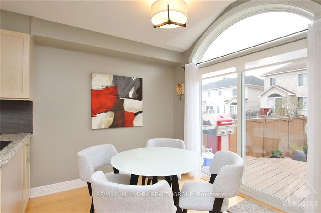 Photo 9 of 61 Scampton Drive, Ottawa, Kanata - Morgan's Grant/South March — HOMEH