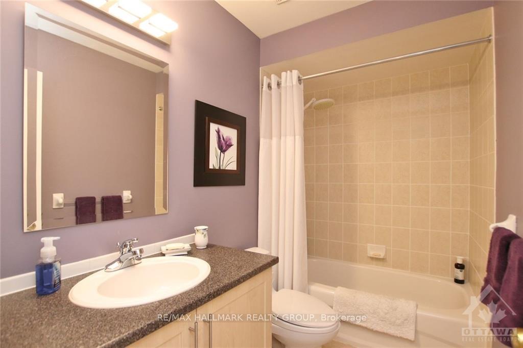Photo 23 of 61 Scampton Drive, Ottawa, Kanata - Morgan's Grant/South March — HOMEH