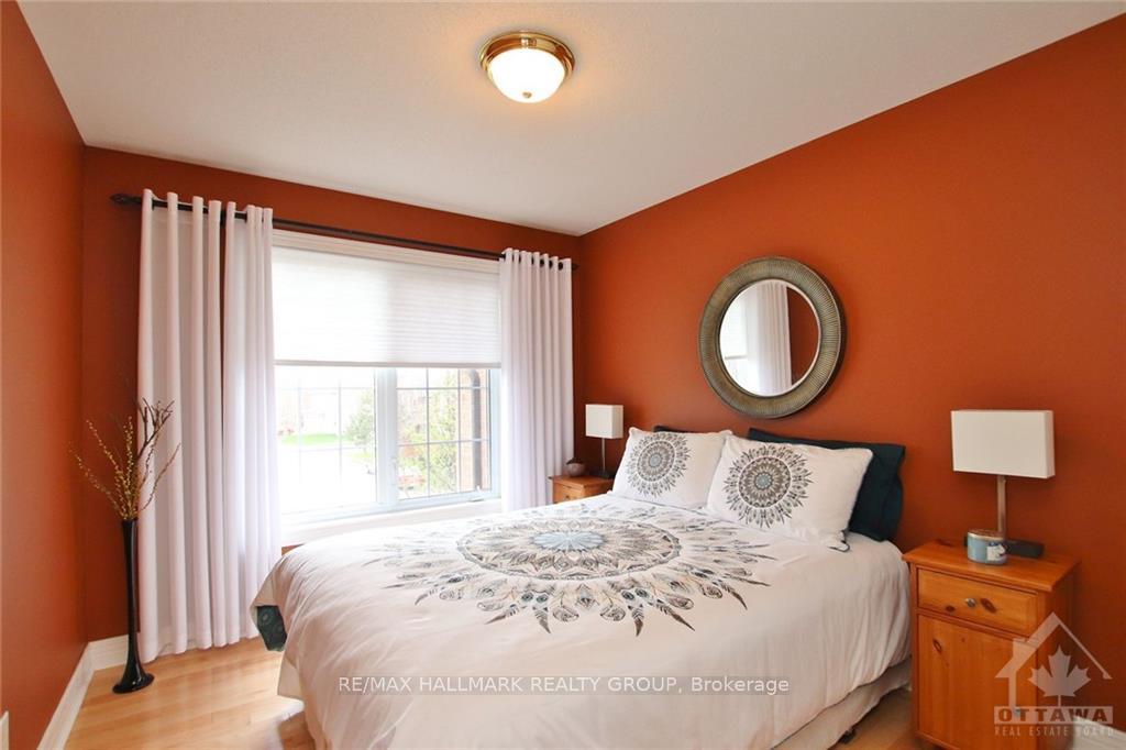 Photo 25 of 61 Scampton Drive, Ottawa, Kanata - Morgan's Grant/South March — HOMEH