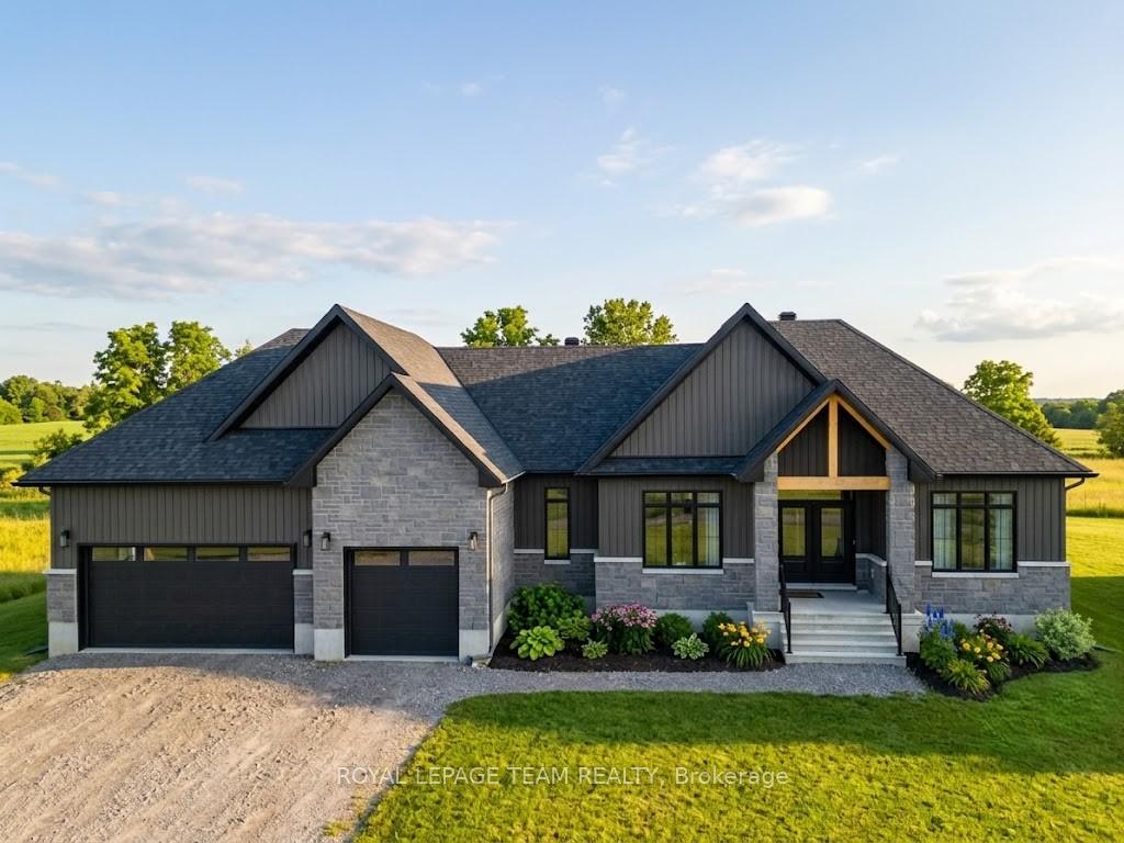 Photo of 224 Trudeau Crescent
