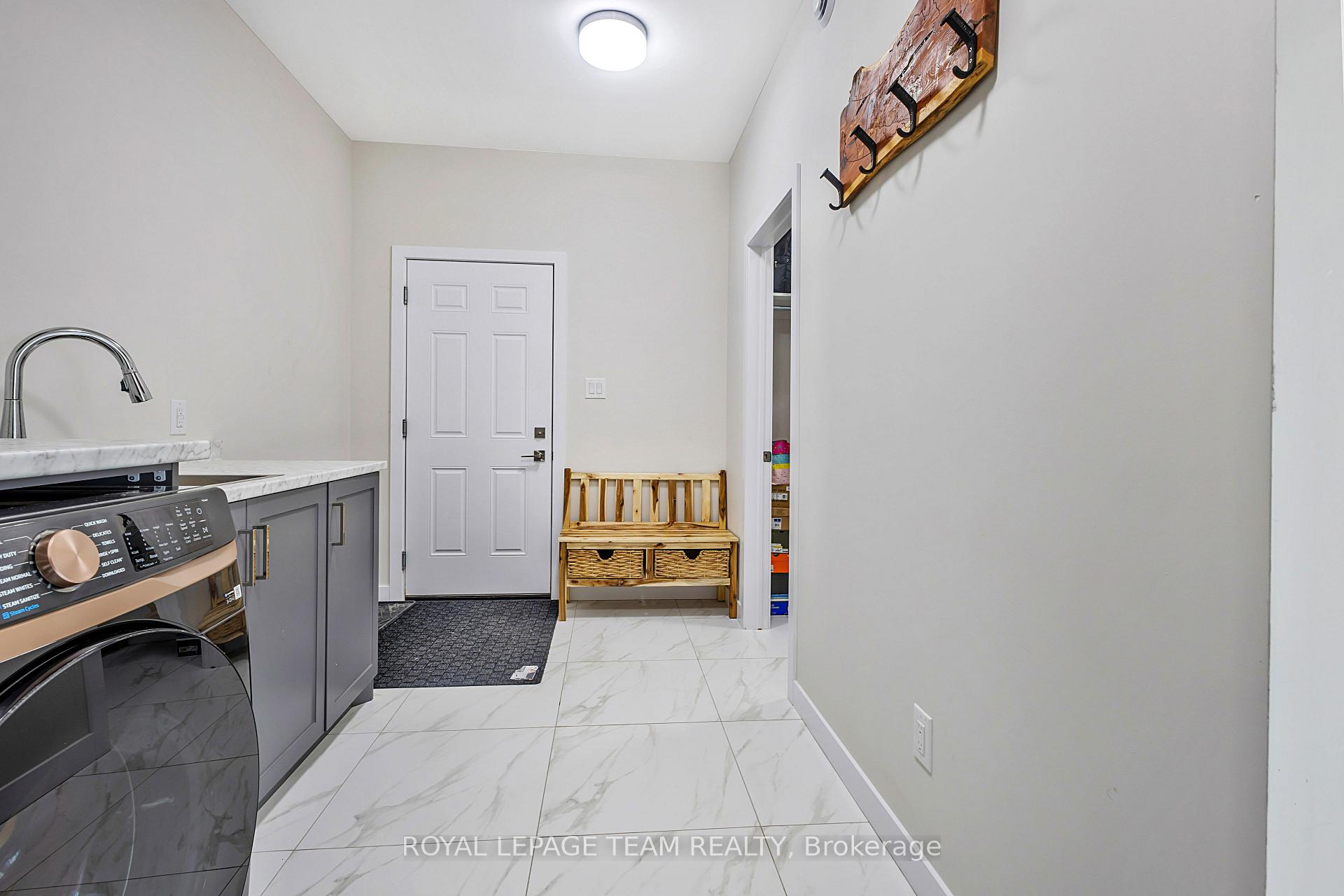 Photo 40 of 224 Trudeau Crescent, Russell, Russell Twp — HOMEH