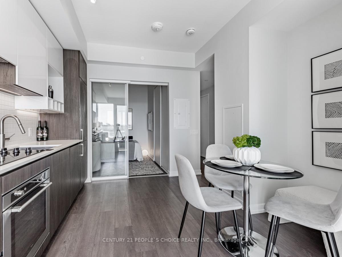 Photo 7 of Unit 1805, 898 Portage Parkway, Vaughan, Vaughan Corporate Centre — HOMEH