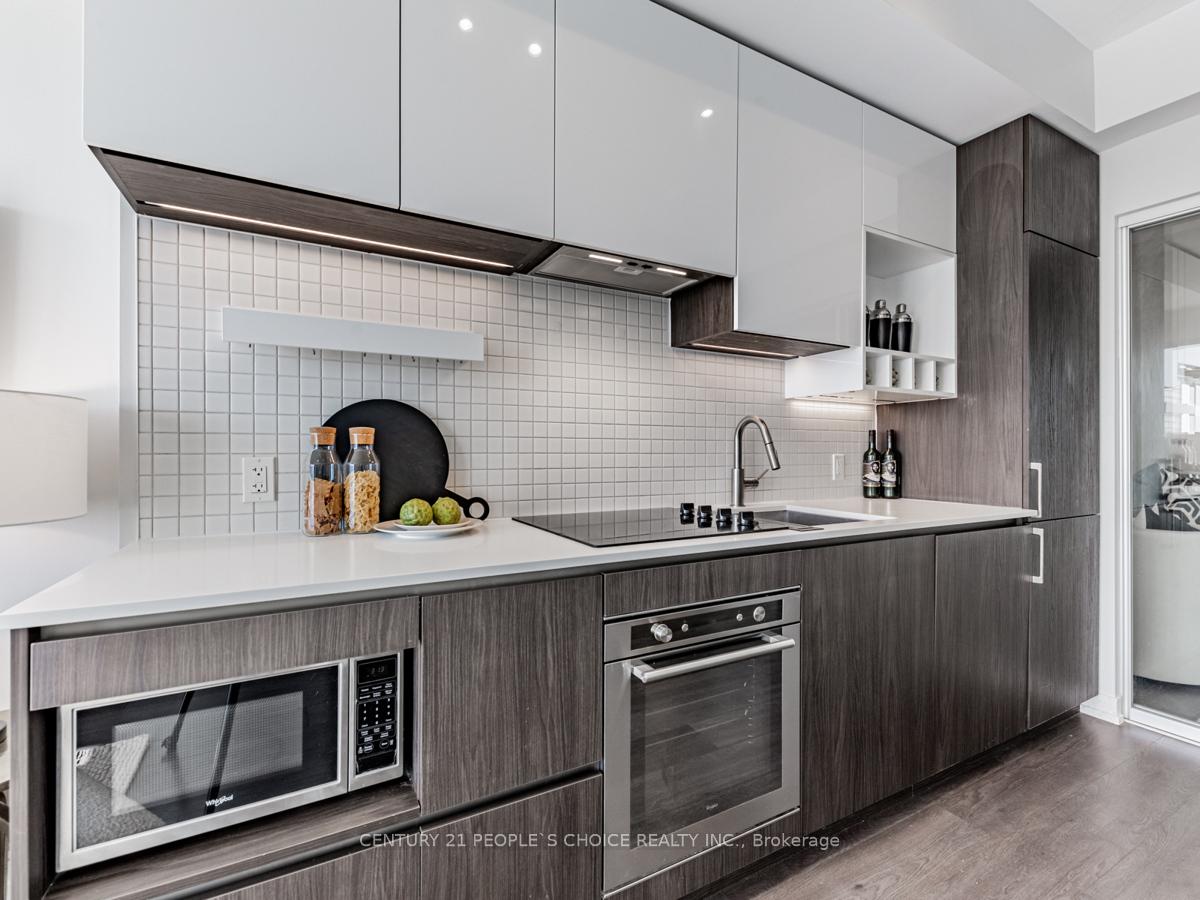 Photo 8 of Unit 1805, 898 Portage Parkway, Vaughan, Vaughan Corporate Centre — HOMEH
