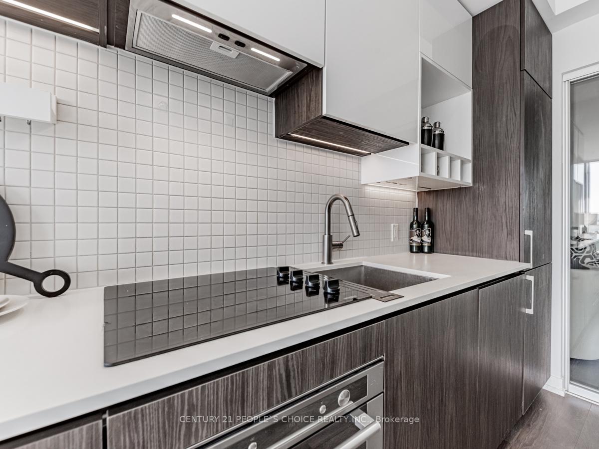 Photo 9 of Unit 1805, 898 Portage Parkway, Vaughan, Vaughan Corporate Centre — HOMEH