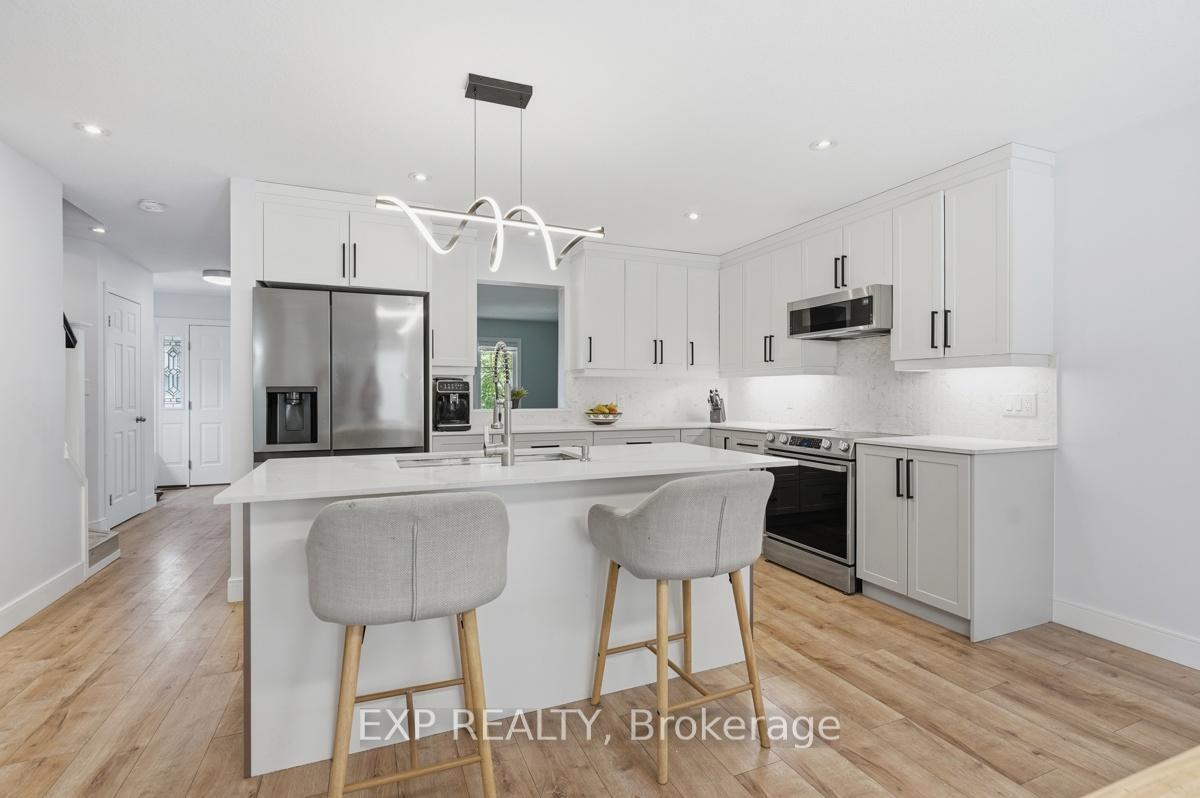 Photo 9 of 29 Augusta Crescent, St. Thomas — HOMEH