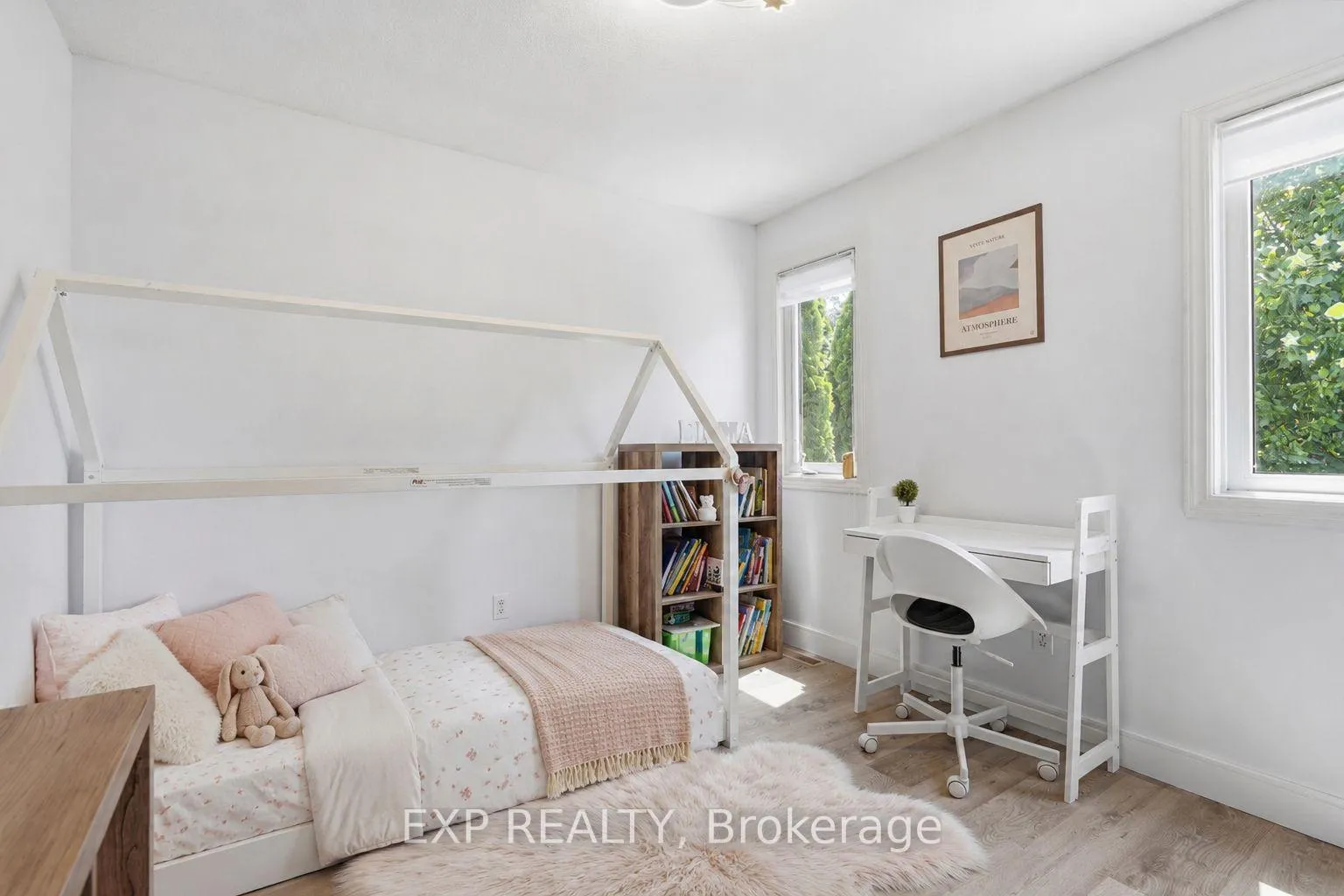 Photo 23 of 29 Augusta Crescent, St. Thomas — HOMEH