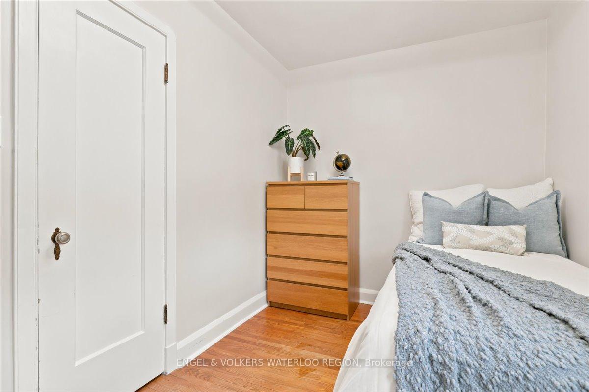 Photo 15 of 100 Stirling Avenue S, Kitchener, King East — HOMEH