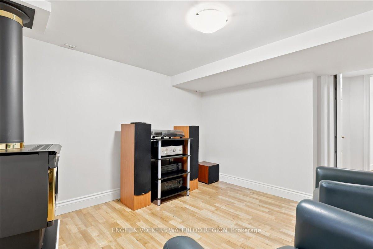 Photo 18 of 100 Stirling Avenue S, Kitchener, King East — HOMEH
