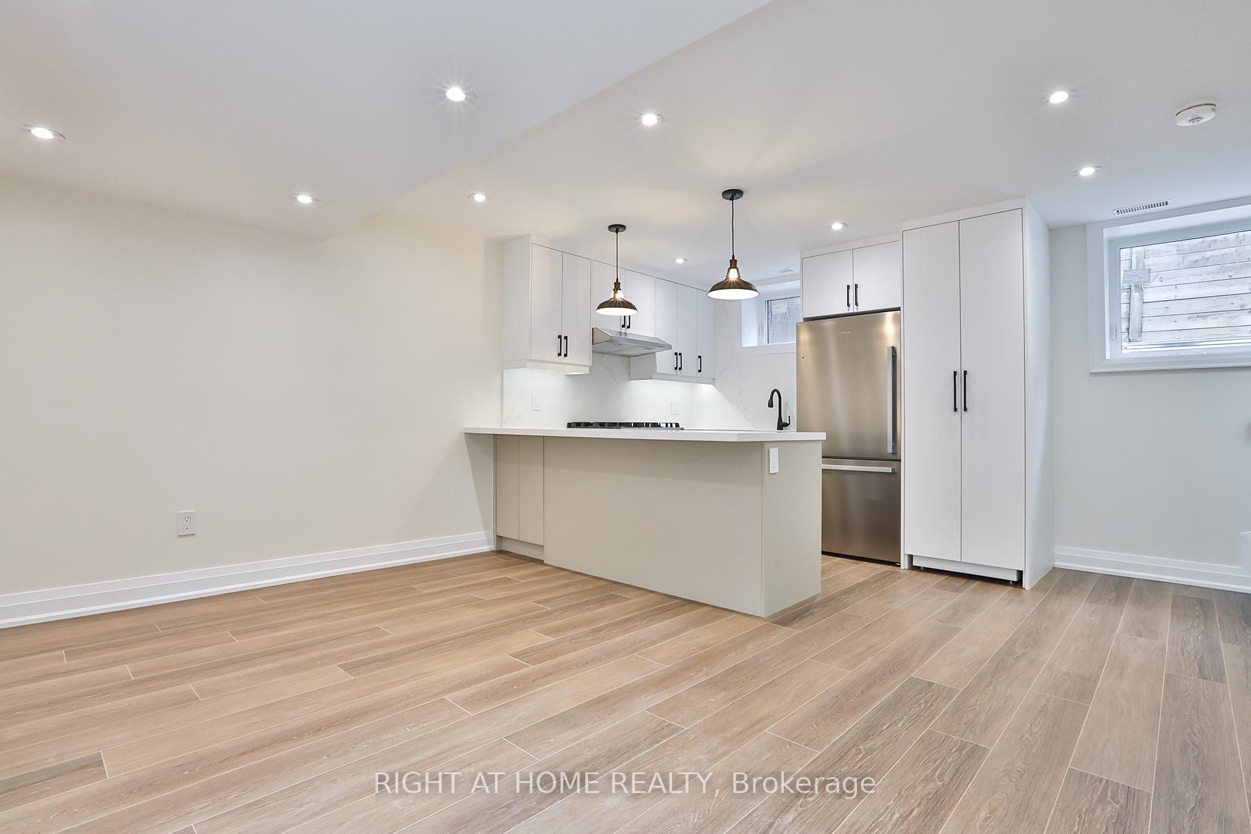 Photo 6 of Unit 4 (Garden Suite), 39 Fifteenth Street, Etobicoke, New Toronto — HOMEH