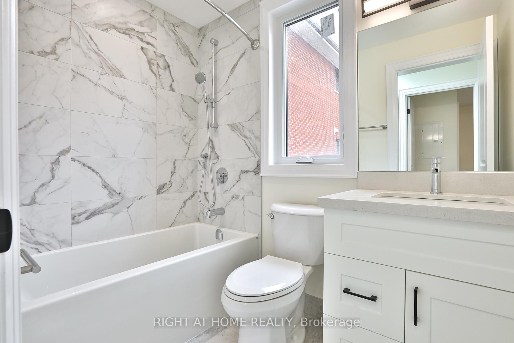 Photo 11 of Unit 4 (Garden Suite), 39 Fifteenth Street, Etobicoke, New Toronto — HOMEH