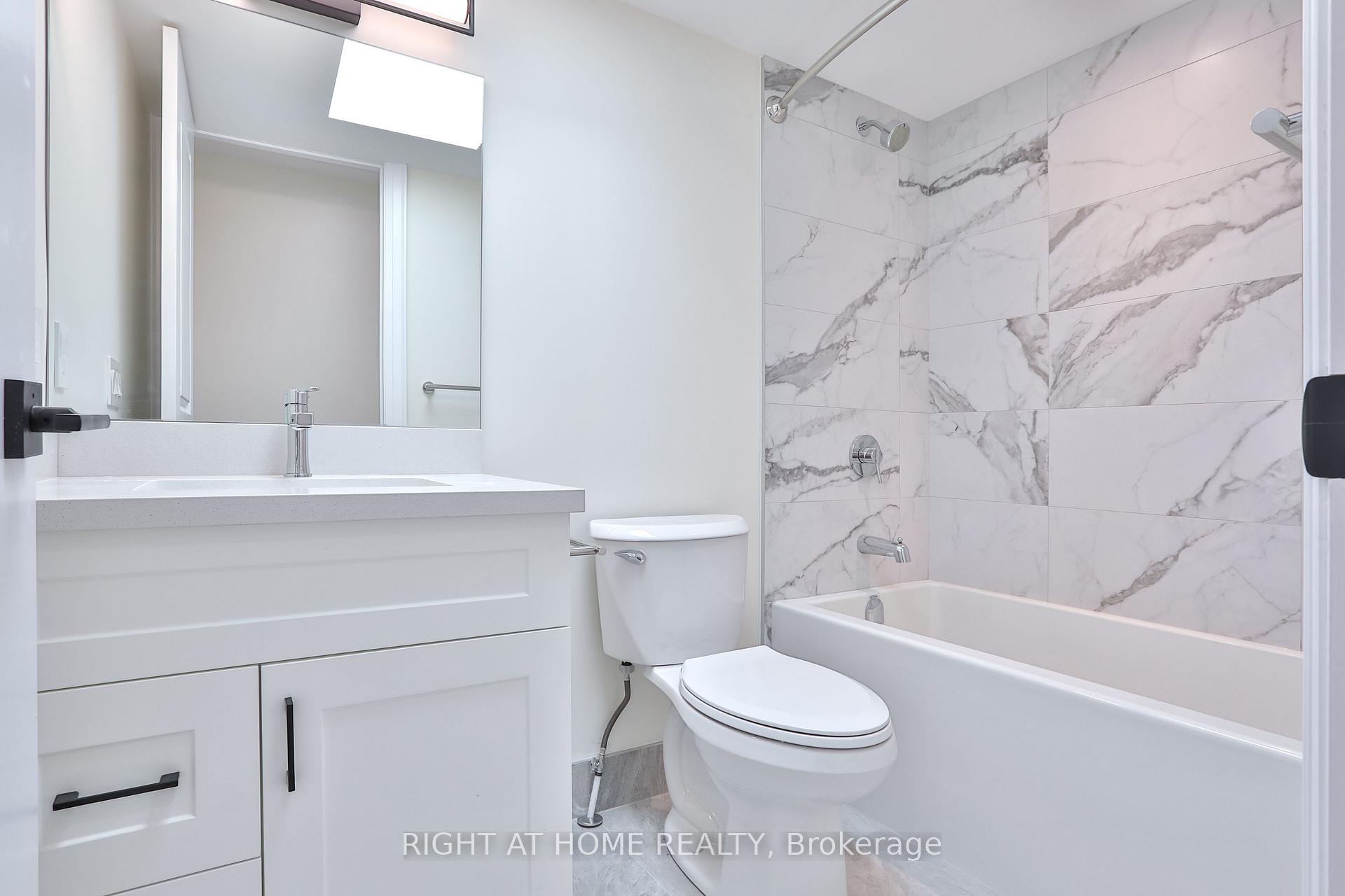 Photo 12 of Unit 3, 39 Fifteenth Street, Etobicoke, New Toronto — HOMEH
