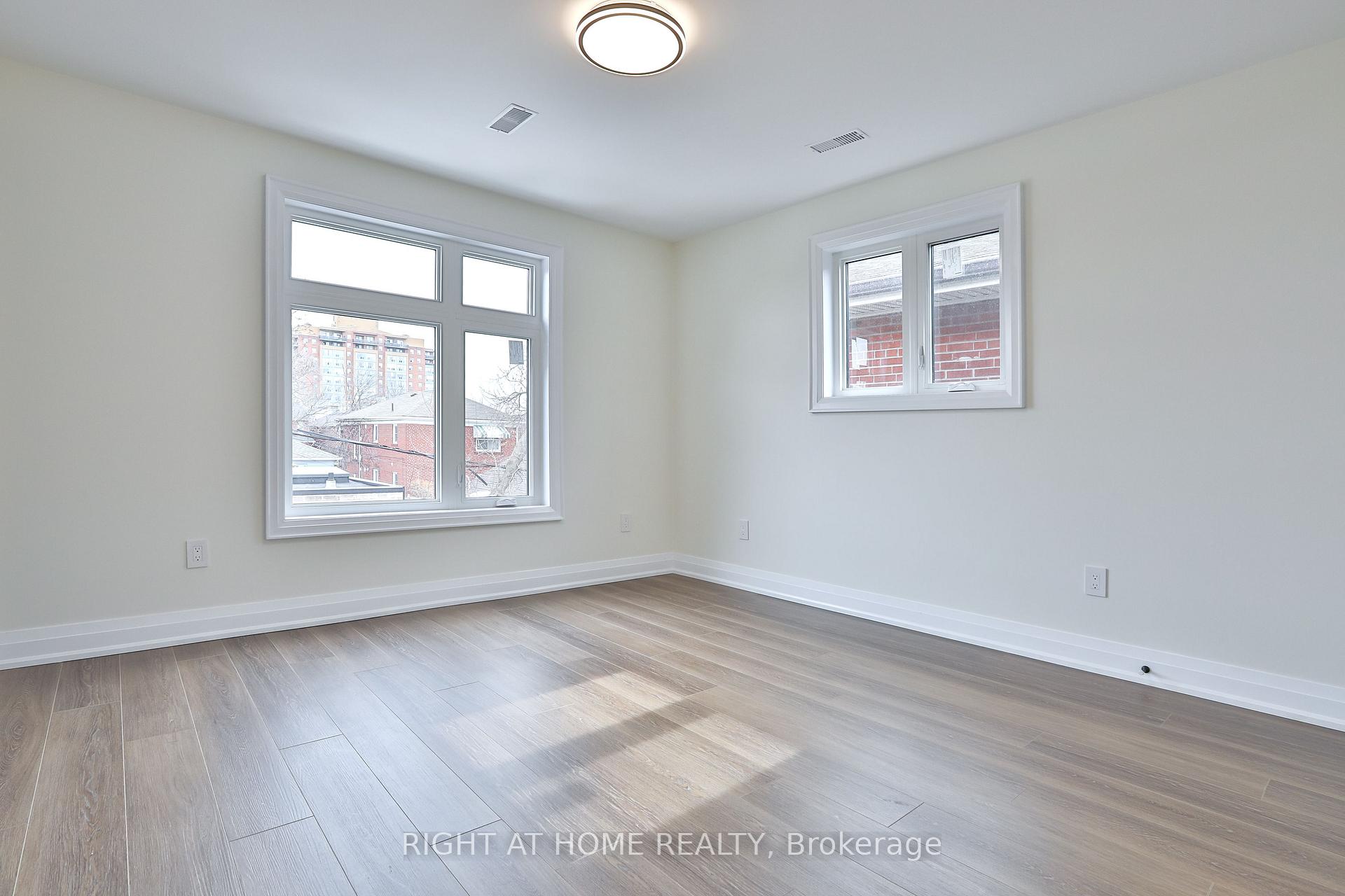 Photo 14 of Unit 3, 39 Fifteenth Street, Etobicoke, New Toronto — HOMEH
