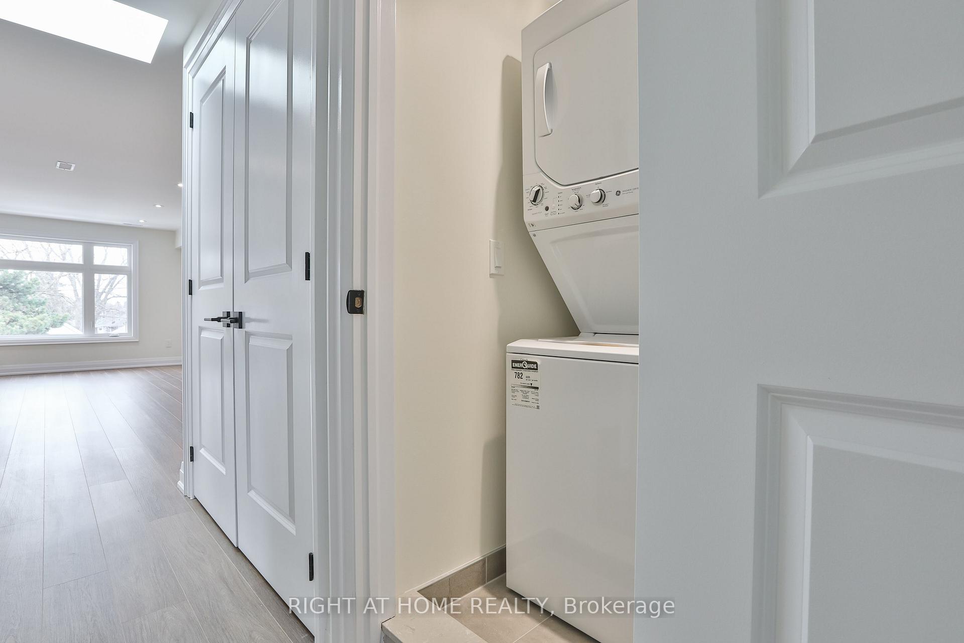 Photo 17 of Unit 3, 39 Fifteenth Street, Etobicoke, New Toronto — HOMEH