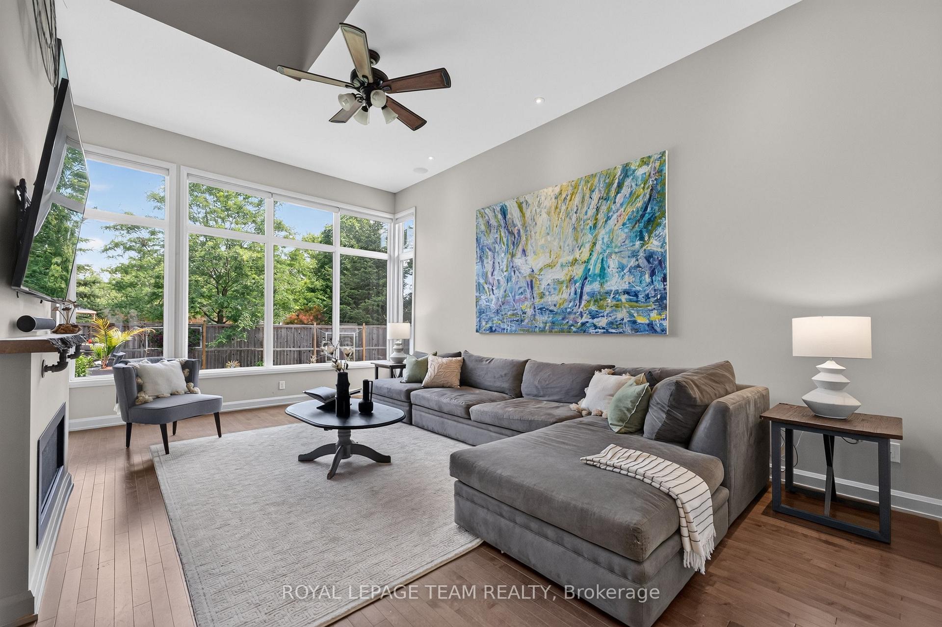 Photo 7 of 252 Sunnyridge Crescent, Ottawa, Kanata - Emerald Meadows/Trailwest — HOMEH