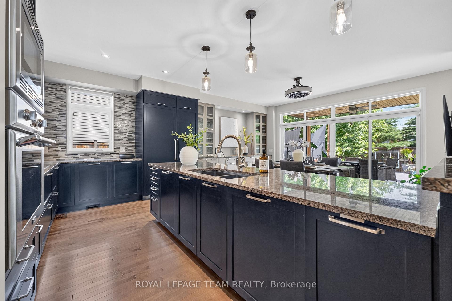 Photo 9 of 252 Sunnyridge Crescent, Ottawa, Kanata - Emerald Meadows/Trailwest — HOMEH