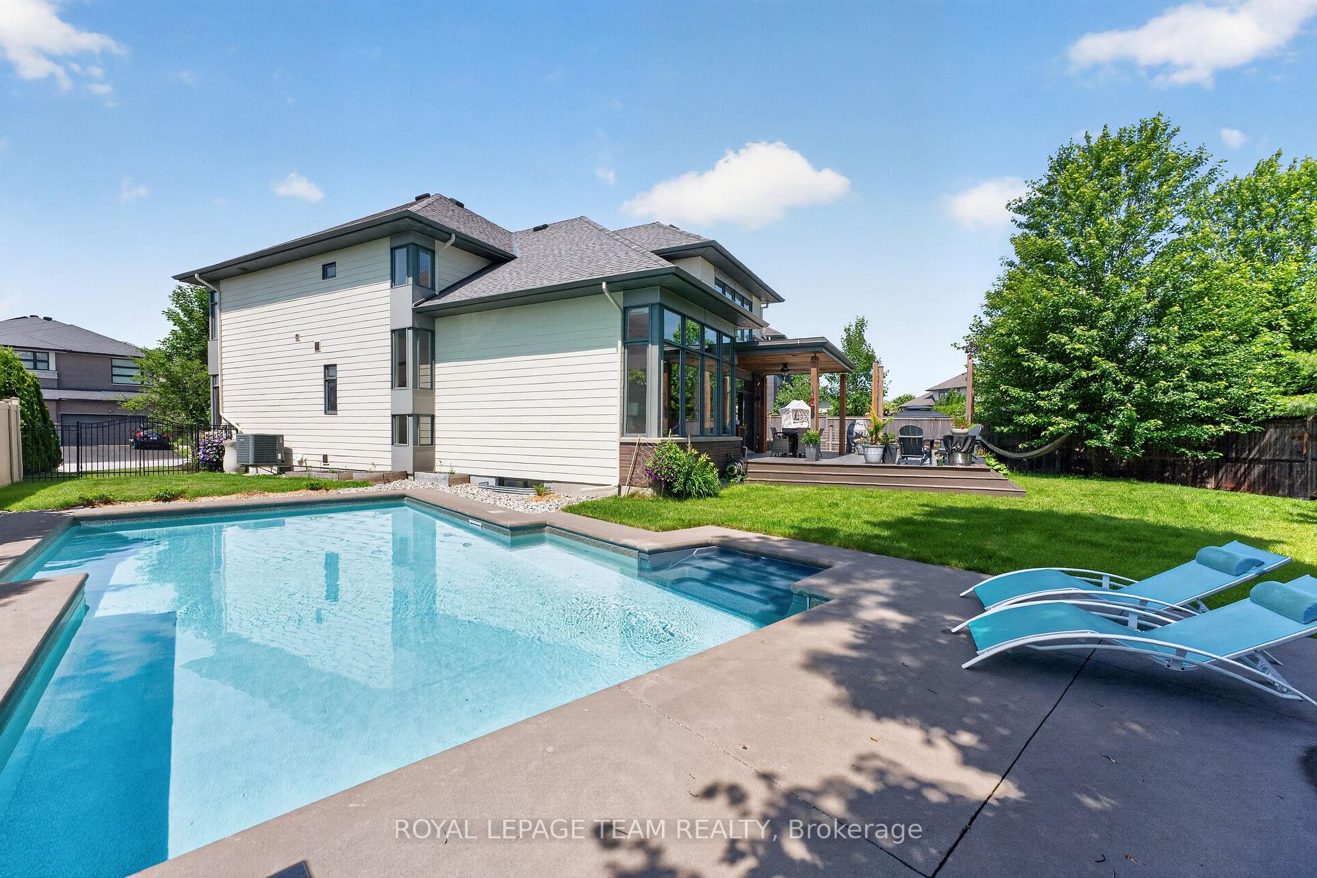 Photo 40 of 252 Sunnyridge Crescent, Ottawa, Kanata - Emerald Meadows/Trailwest — HOMEH
