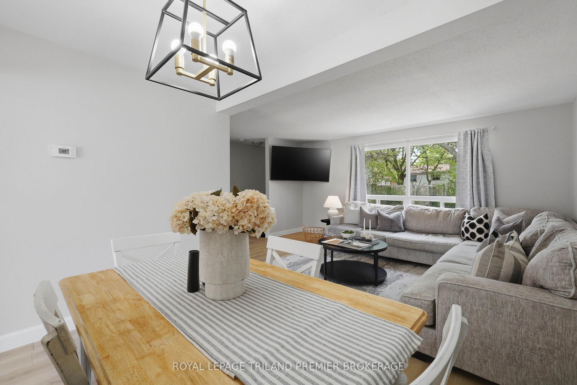 Photo 10 of Unit 4, 135 Belmont Drive, London, South O — HOMEH