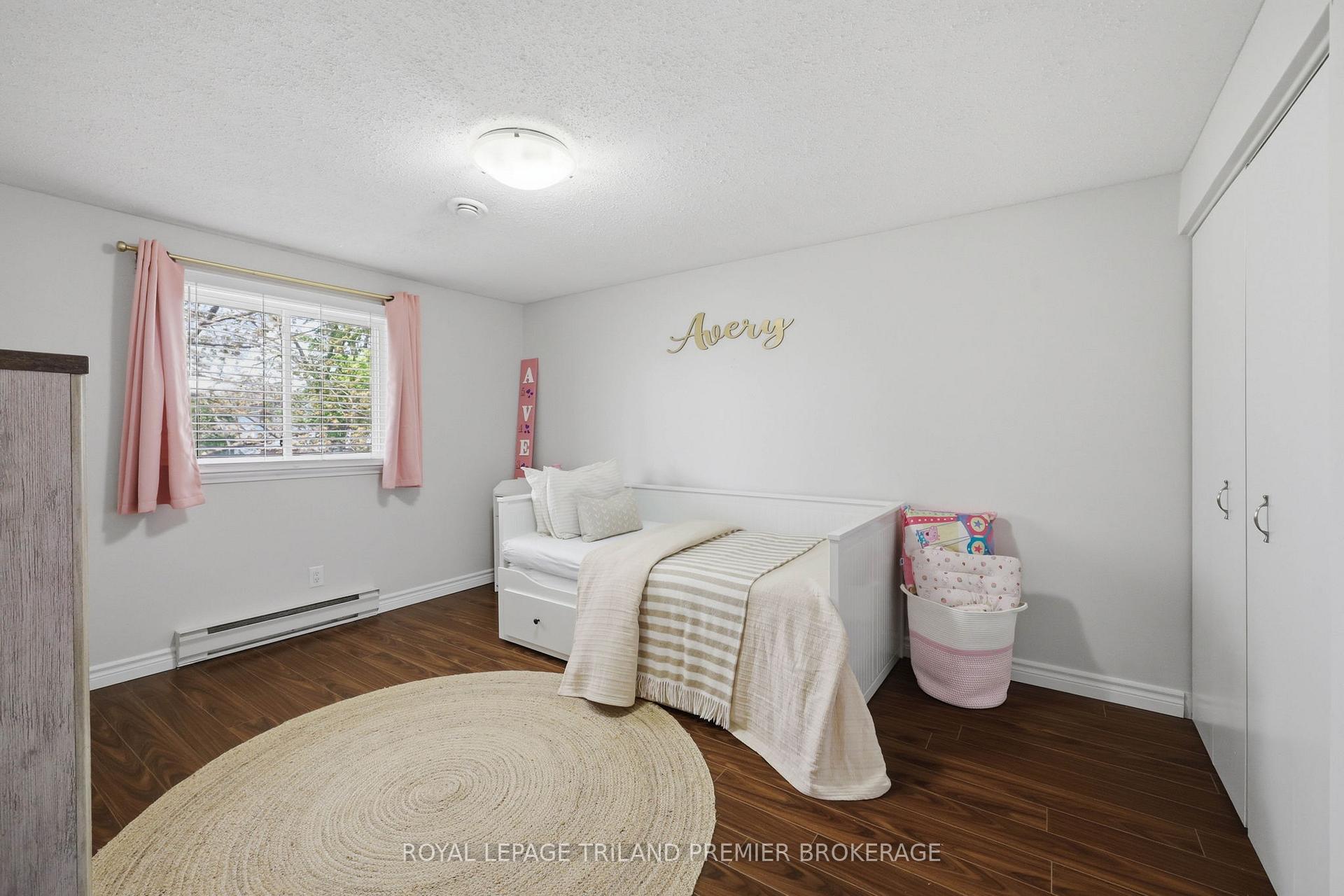Photo 21 of Unit 4, 135 Belmont Drive, London, South O — HOMEH
