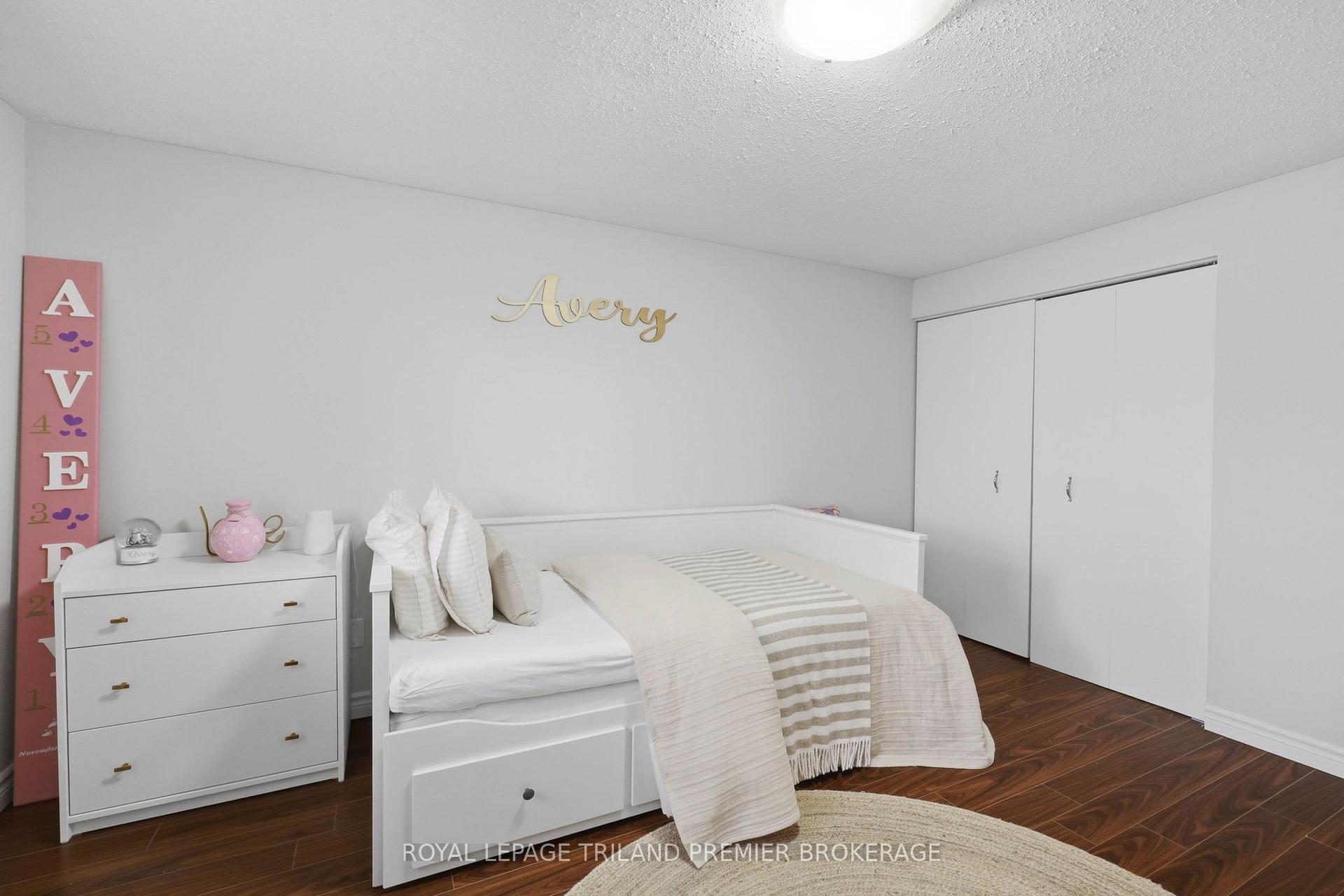 Photo 23 of Unit 4, 135 Belmont Drive, London, South O — HOMEH