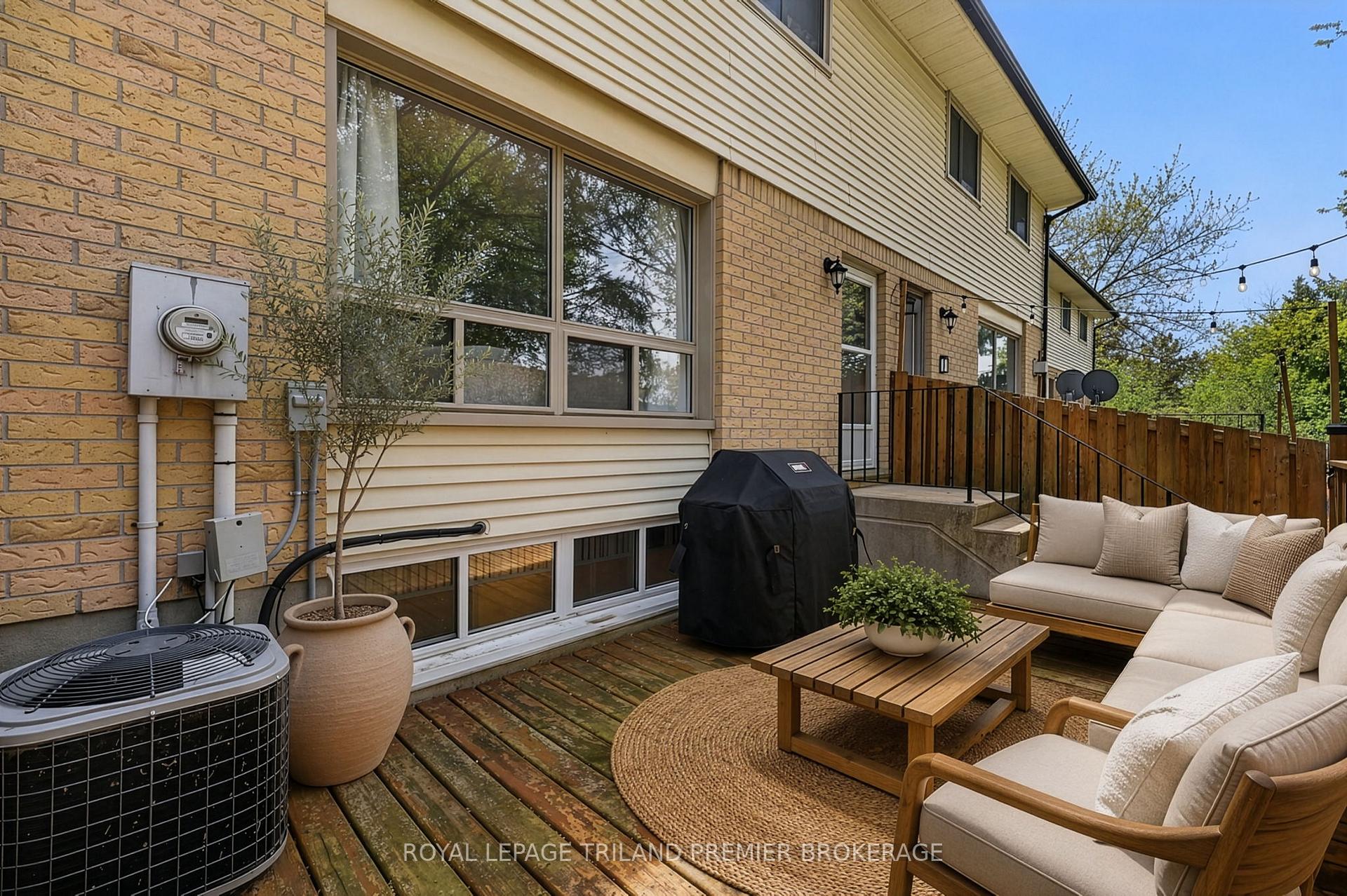 Photo 30 of Unit 4, 135 Belmont Drive, London, South O — HOMEH