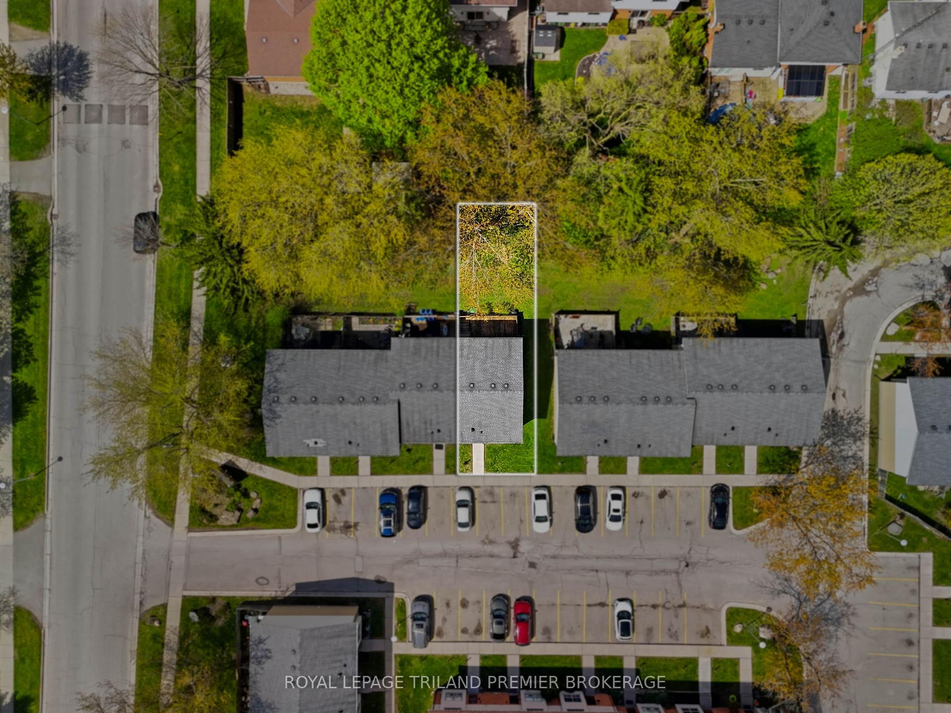 Photo 34 of Unit 4, 135 Belmont Drive, London, South O — HOMEH