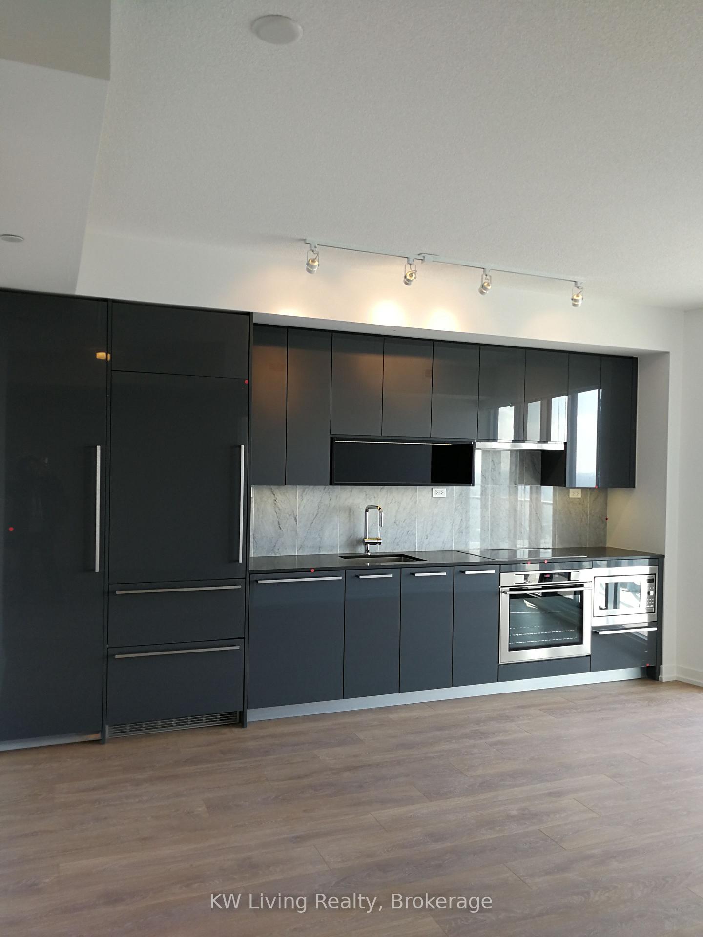 Photo 2 of Unit 3510, 117 McMahon Drive, North York, Bayview Village — HOMEH